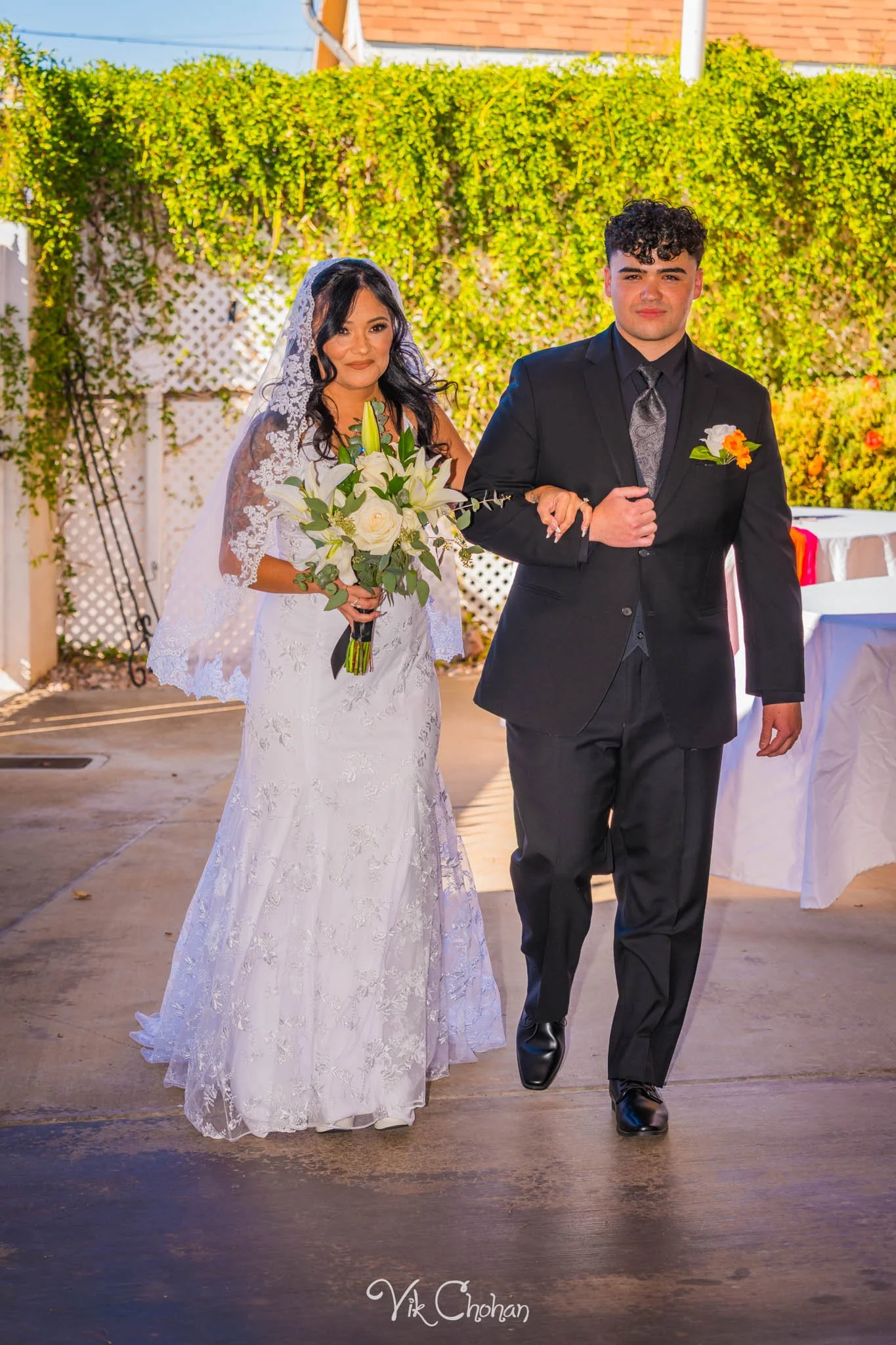 2026-06-20-Raul-and-Antoinette-Las-Vegas-Wedding-Little-Chapel-on-the-Corner-Vik-Chohan-Photography-Social-Media-073.jpg