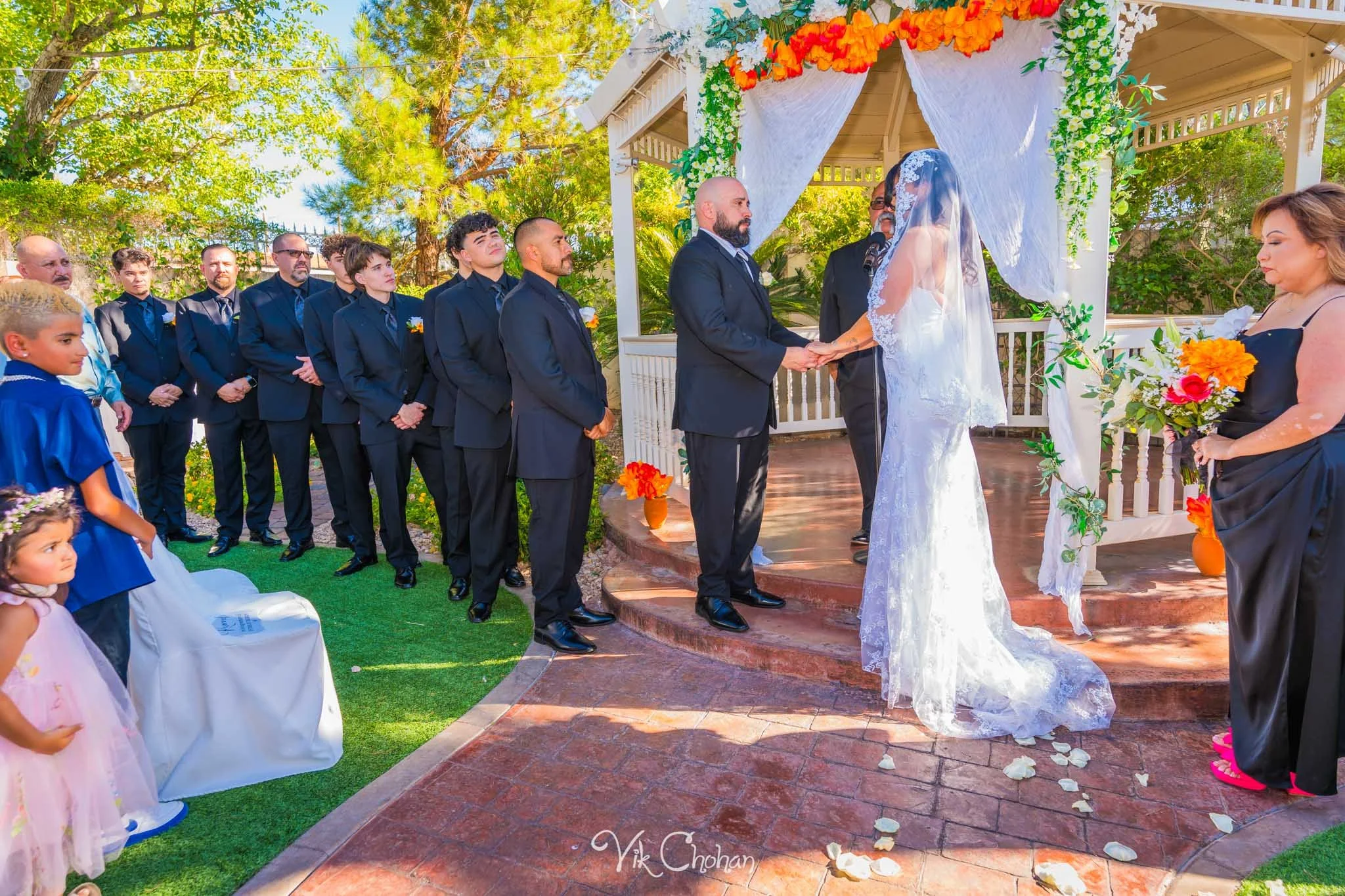 2026-06-20-Raul-and-Antoinette-Las-Vegas-Wedding-Little-Chapel-on-the-Corner-Vik-Chohan-Photography-Social-Media-078.jpg