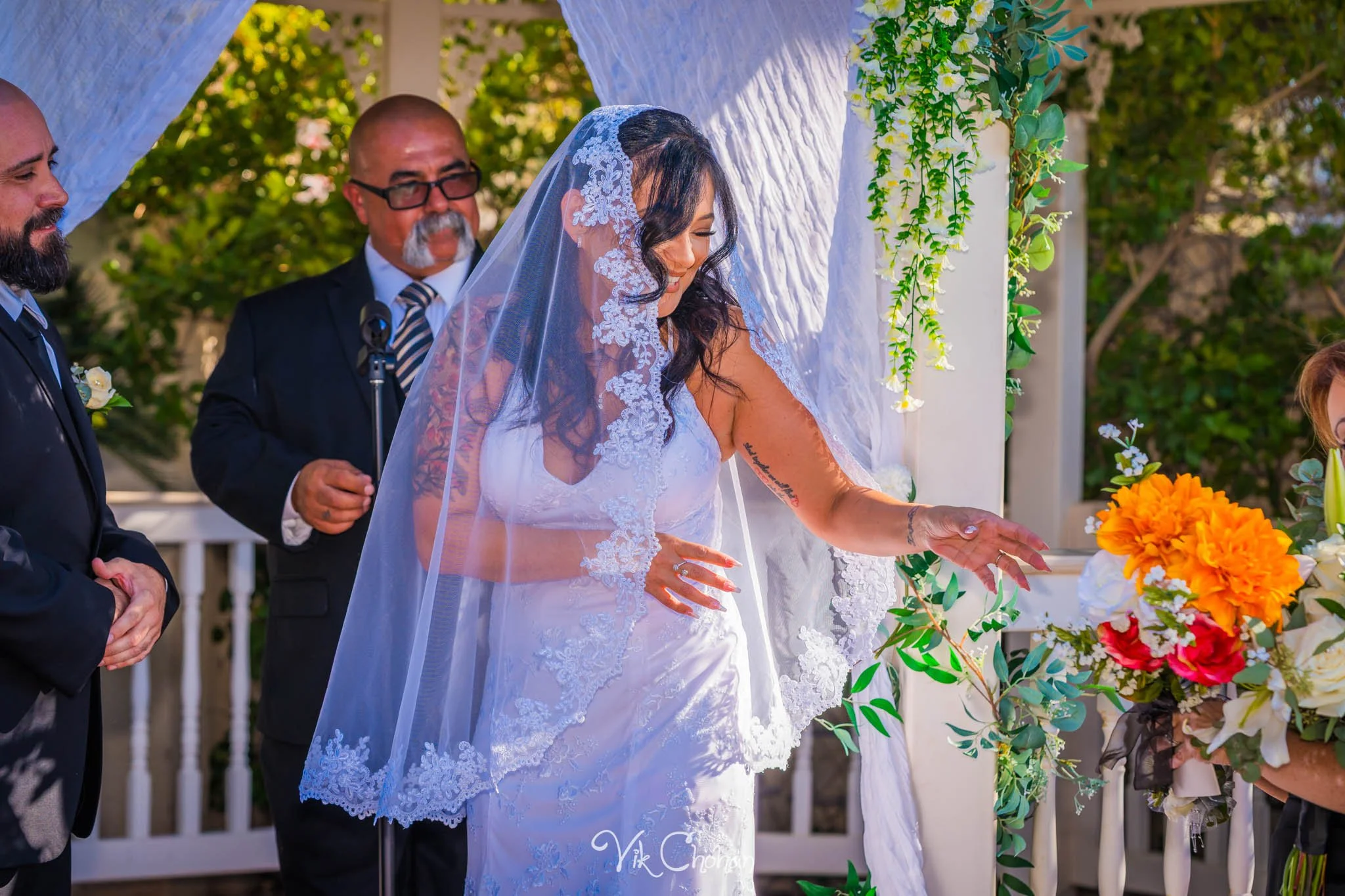 2026-06-20-Raul-and-Antoinette-Las-Vegas-Wedding-Little-Chapel-on-the-Corner-Vik-Chohan-Photography-Social-Media-097.jpg
