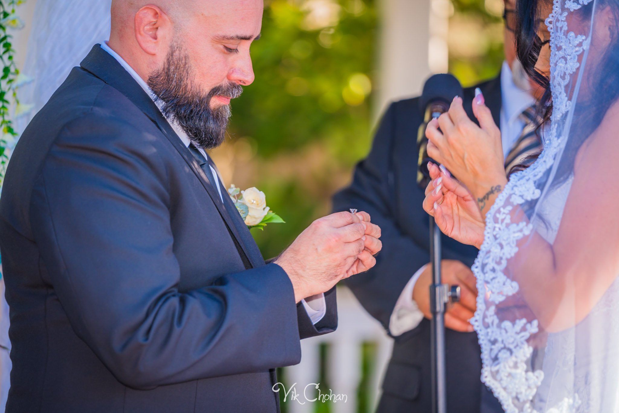 2026-06-20-Raul-and-Antoinette-Las-Vegas-Wedding-Little-Chapel-on-the-Corner-Vik-Chohan-Photography-Social-Media-102.jpg