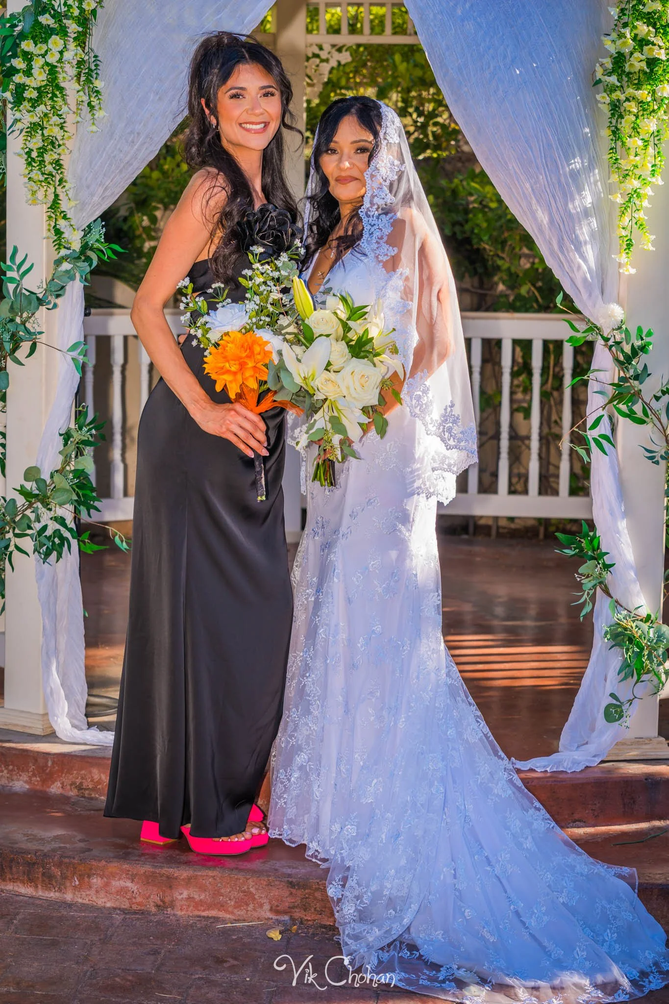 2026-06-20-Raul-and-Antoinette-Las-Vegas-Wedding-Little-Chapel-on-the-Corner-Vik-Chohan-Photography-Social-Media-123.jpg