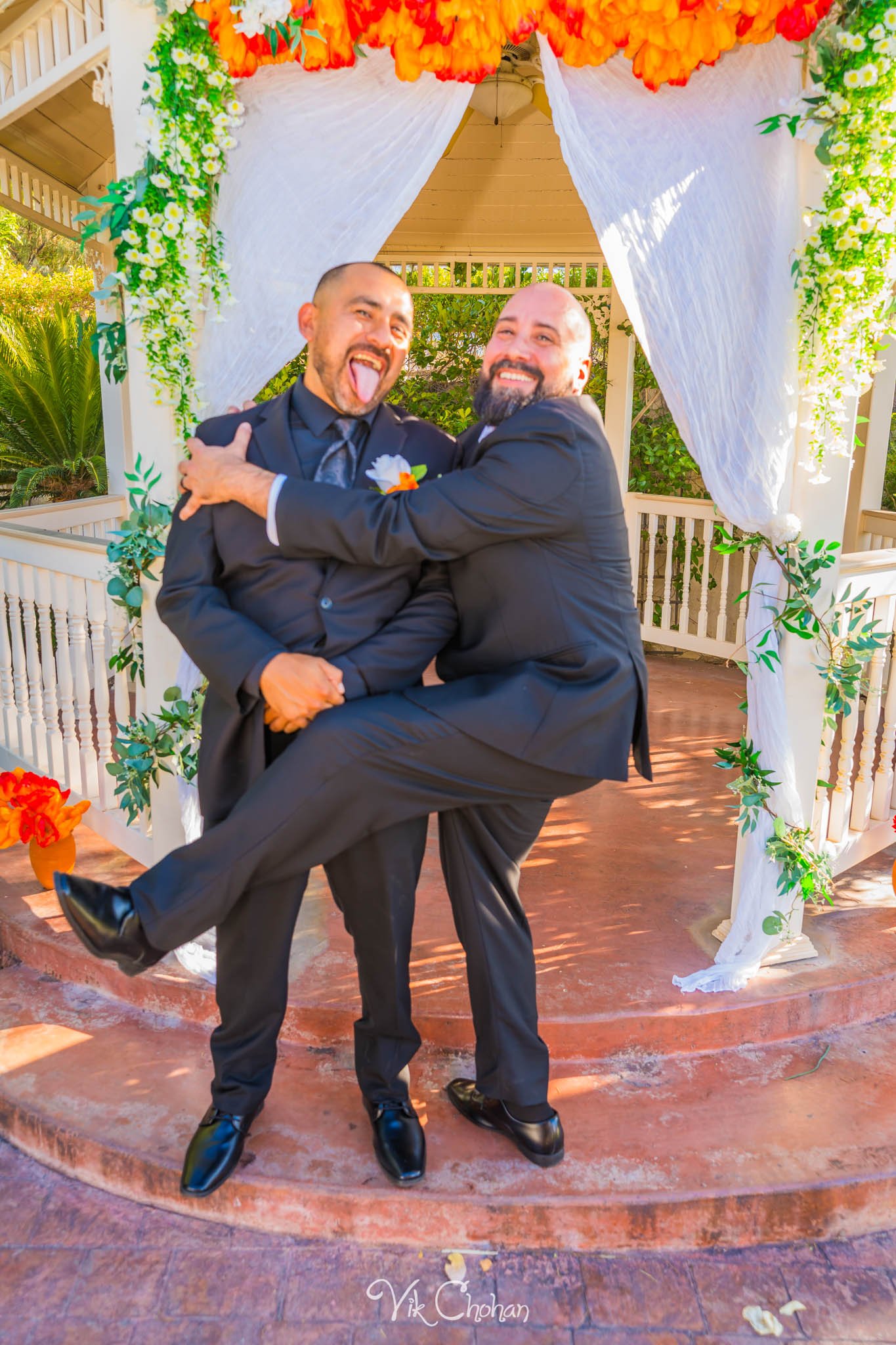 2026-06-20-Raul-and-Antoinette-Las-Vegas-Wedding-Little-Chapel-on-the-Corner-Vik-Chohan-Photography-Social-Media-150.jpg