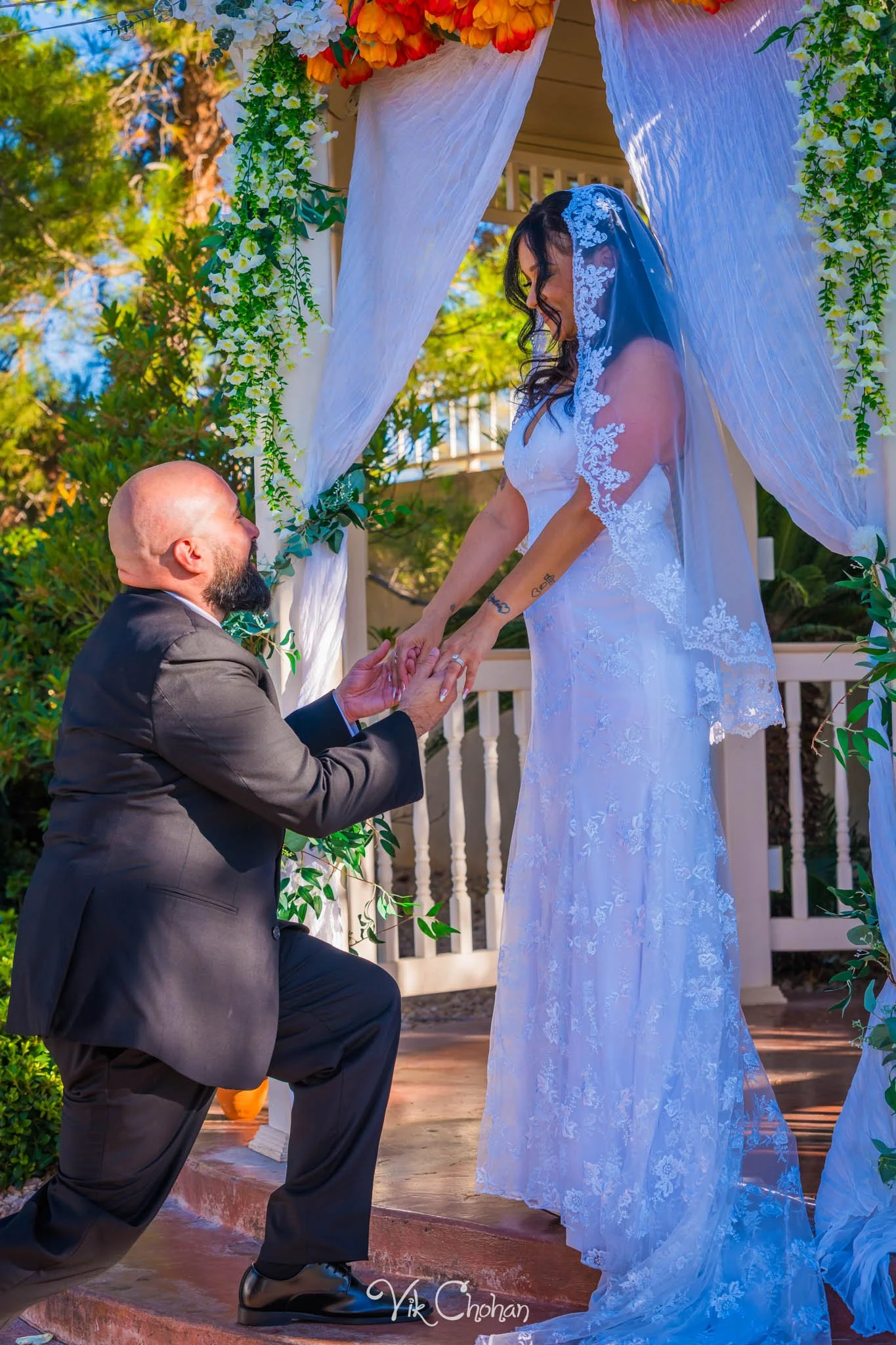 2026-06-20-Raul-and-Antoinette-Las-Vegas-Wedding-Little-Chapel-on-the-Corner-Vik-Chohan-Photography-Social-Media-229.jpg