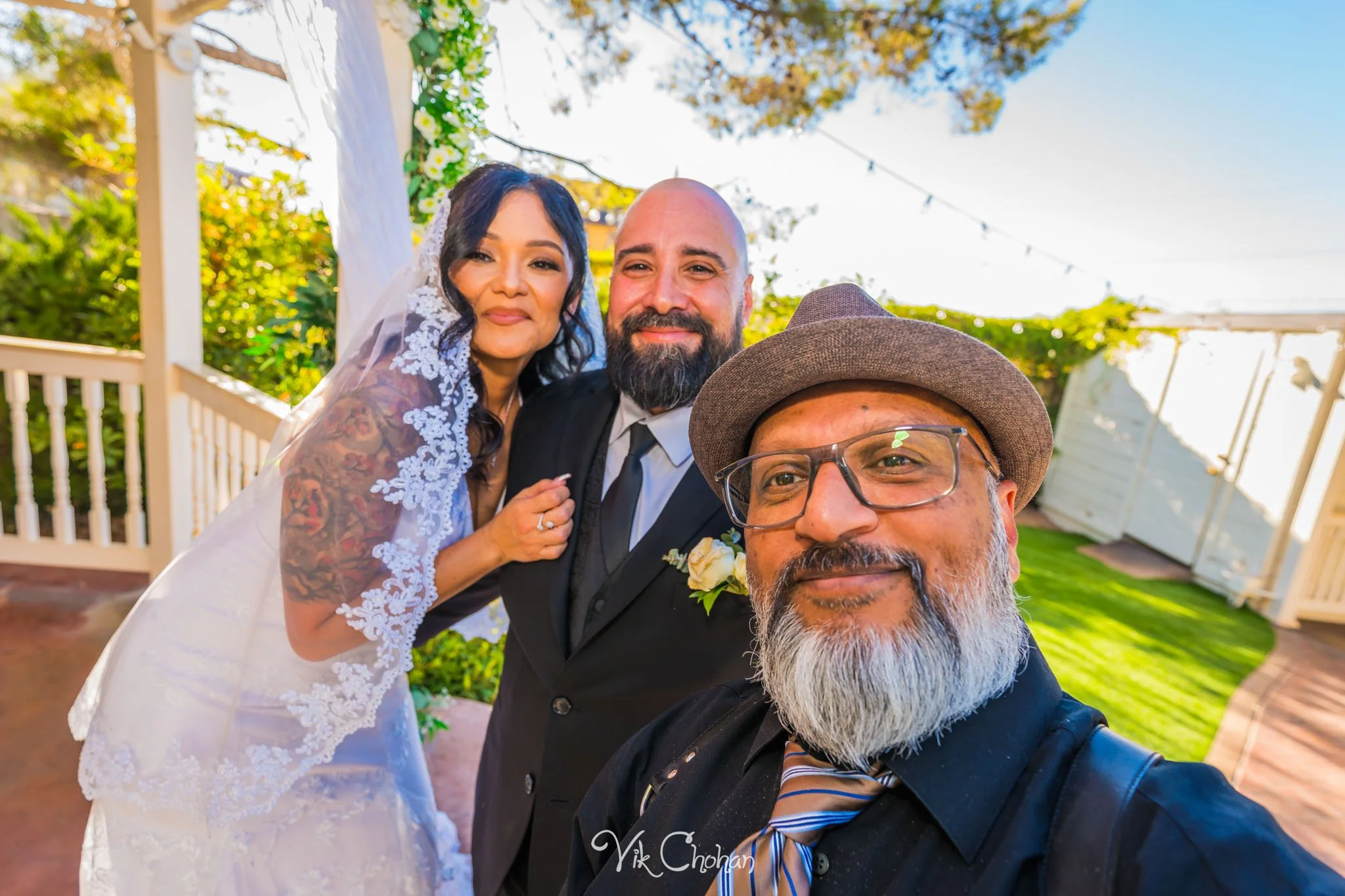 2026-06-20-Raul-and-Antoinette-Las-Vegas-Wedding-Little-Chapel-on-the-Corner-Vik-Chohan-Photography-Social-Media-234.jpg