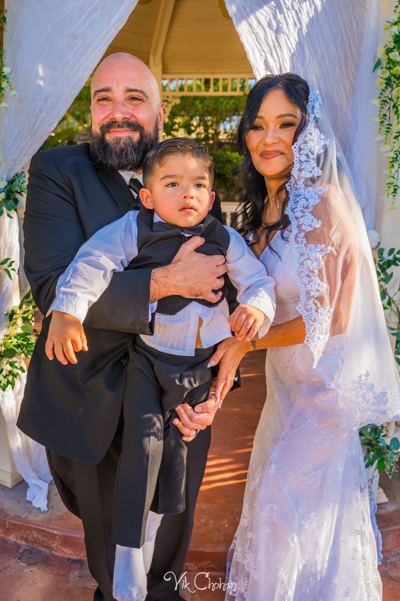 2026-06-20-Raul-and-Antoinette-Las-Vegas-Wedding-Little-Chapel-on-the-Corner-Vik-Chohan-Photography-Social-Media-235.jpg