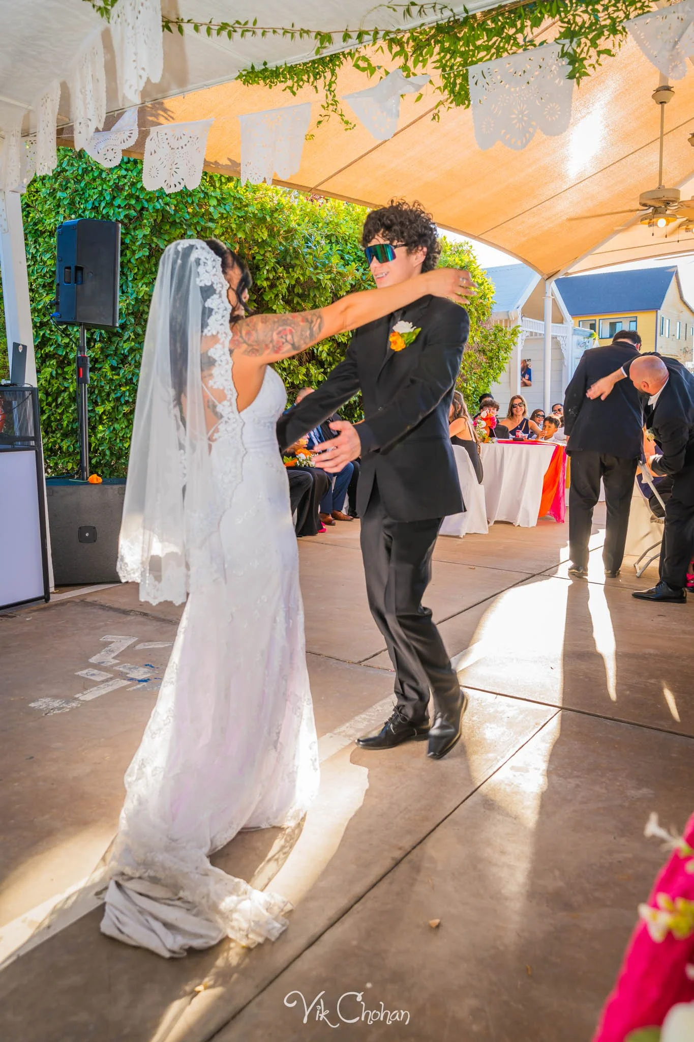 2026-06-20-Raul-and-Antoinette-Las-Vegas-Wedding-Little-Chapel-on-the-Corner-Vik-Chohan-Photography-Social-Media-287.jpg