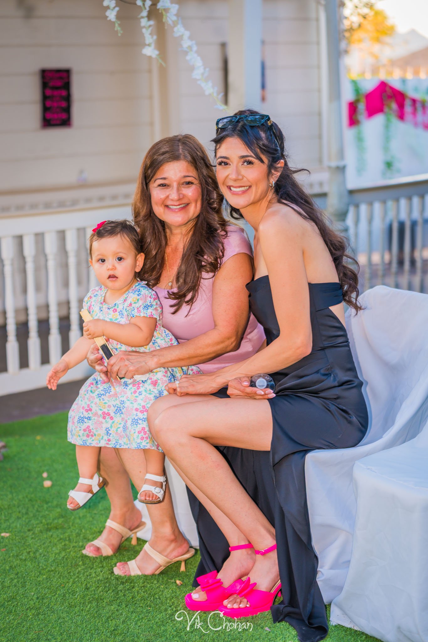 2026-06-20-Raul-and-Antoinette-Las-Vegas-Wedding-Little-Chapel-on-the-Corner-Vik-Chohan-Photography-Social-Media-333.jpg