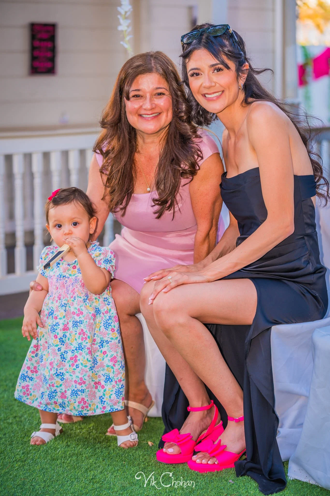 2026-06-20-Raul-and-Antoinette-Las-Vegas-Wedding-Little-Chapel-on-the-Corner-Vik-Chohan-Photography-Social-Media-335.jpg