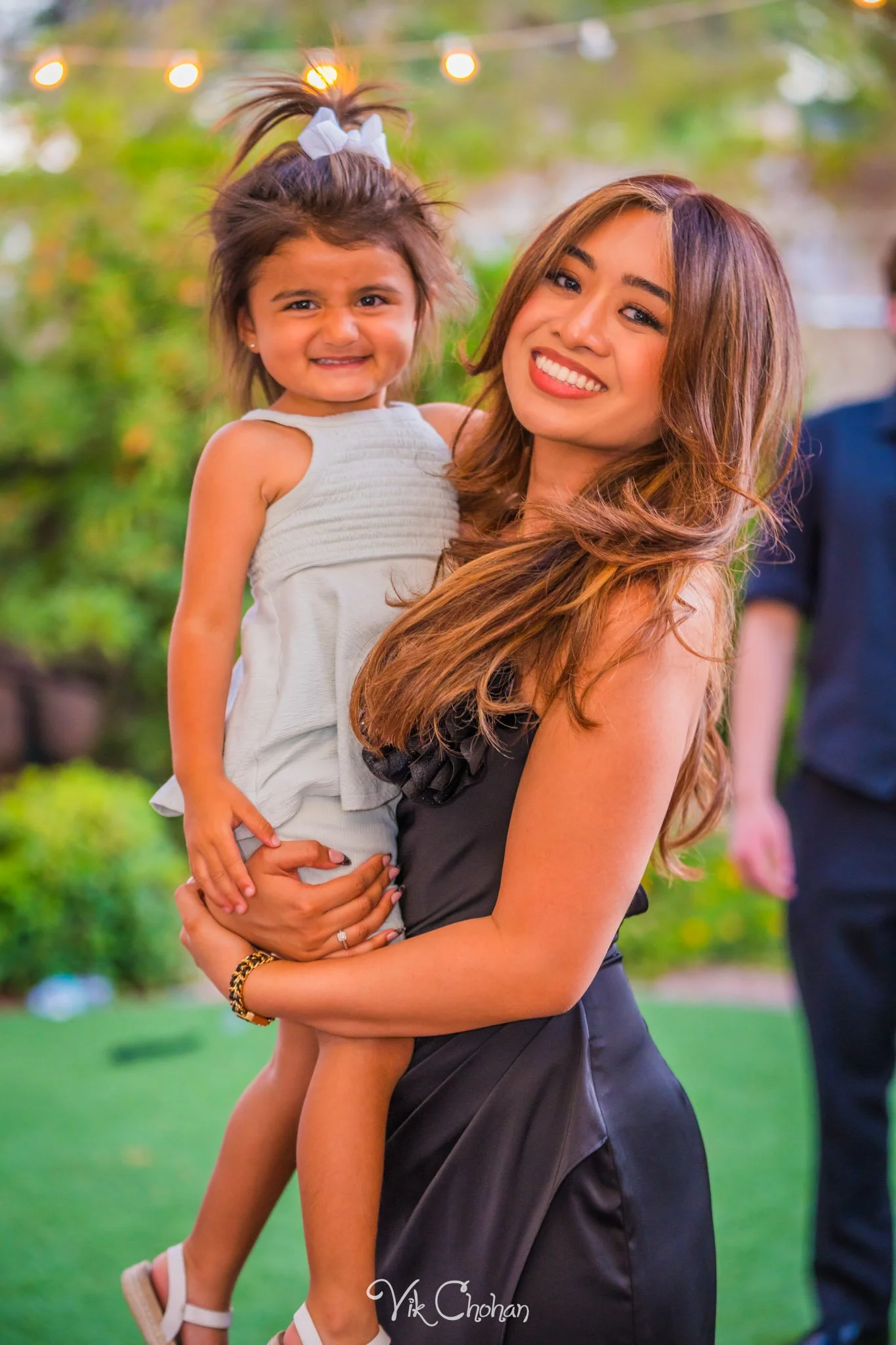 2026-06-20-Raul-and-Antoinette-Las-Vegas-Wedding-Little-Chapel-on-the-Corner-Vik-Chohan-Photography-Social-Media-376.jpg