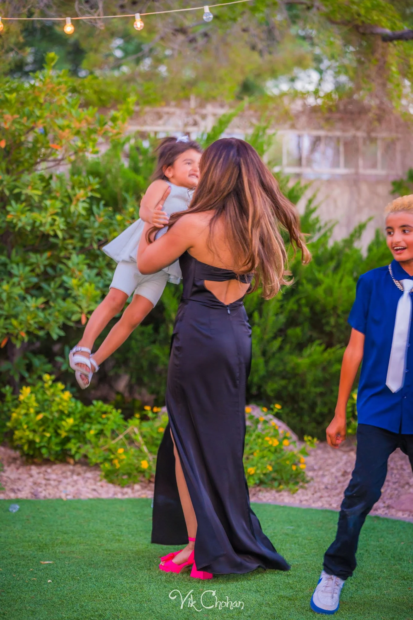 2026-06-20-Raul-and-Antoinette-Las-Vegas-Wedding-Little-Chapel-on-the-Corner-Vik-Chohan-Photography-Social-Media-384.jpg