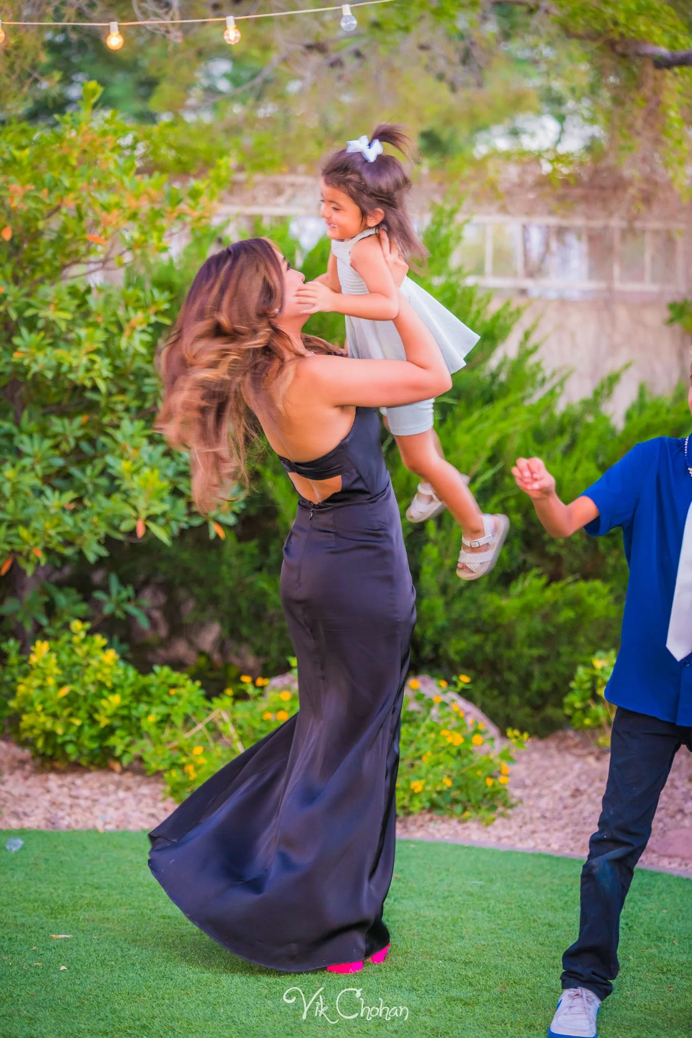 2026-06-20-Raul-and-Antoinette-Las-Vegas-Wedding-Little-Chapel-on-the-Corner-Vik-Chohan-Photography-Social-Media-385.jpg