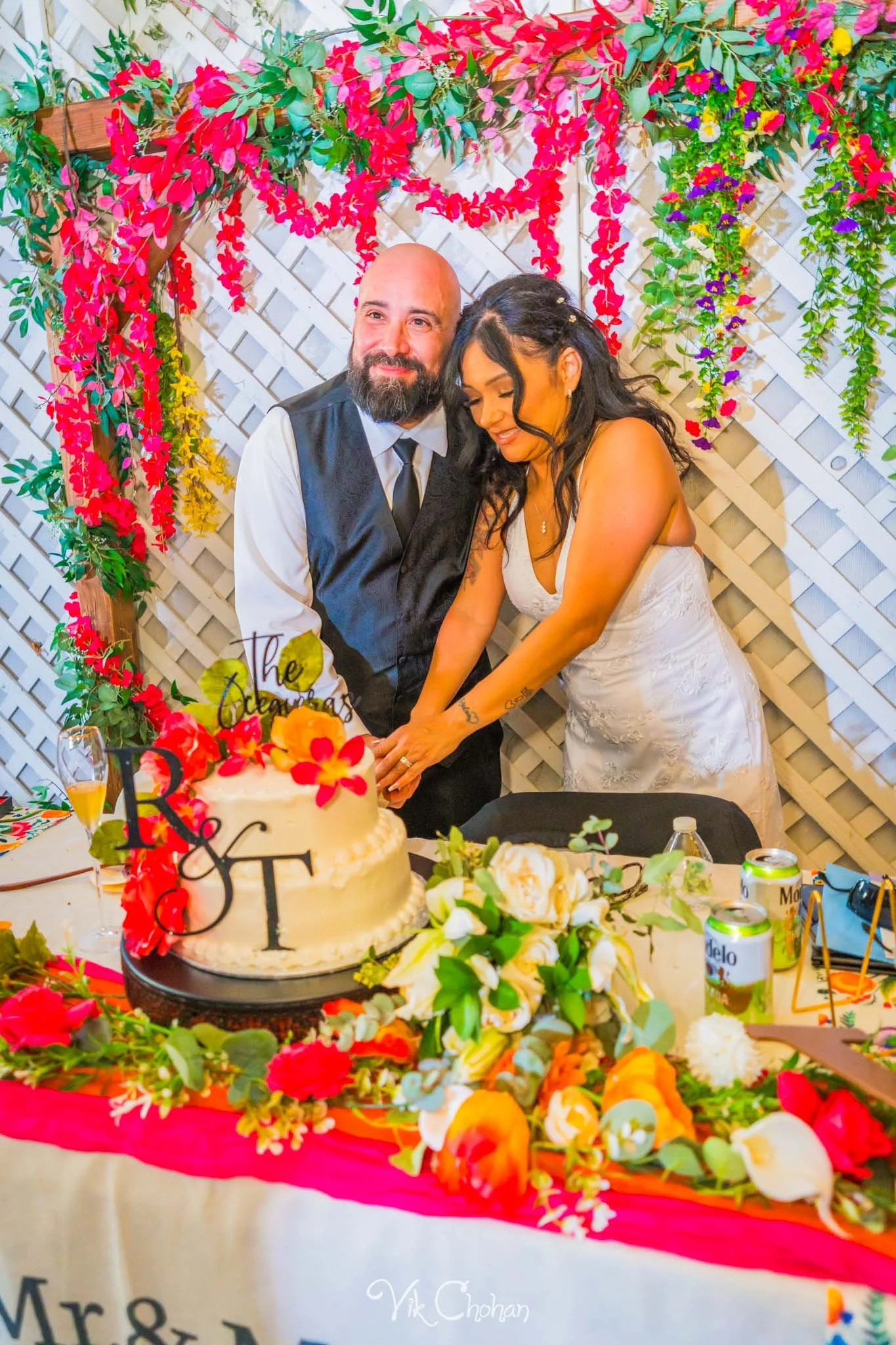 2026-06-20-Raul-and-Antoinette-Las-Vegas-Wedding-Little-Chapel-on-the-Corner-Vik-Chohan-Photography-Social-Media-394.jpg