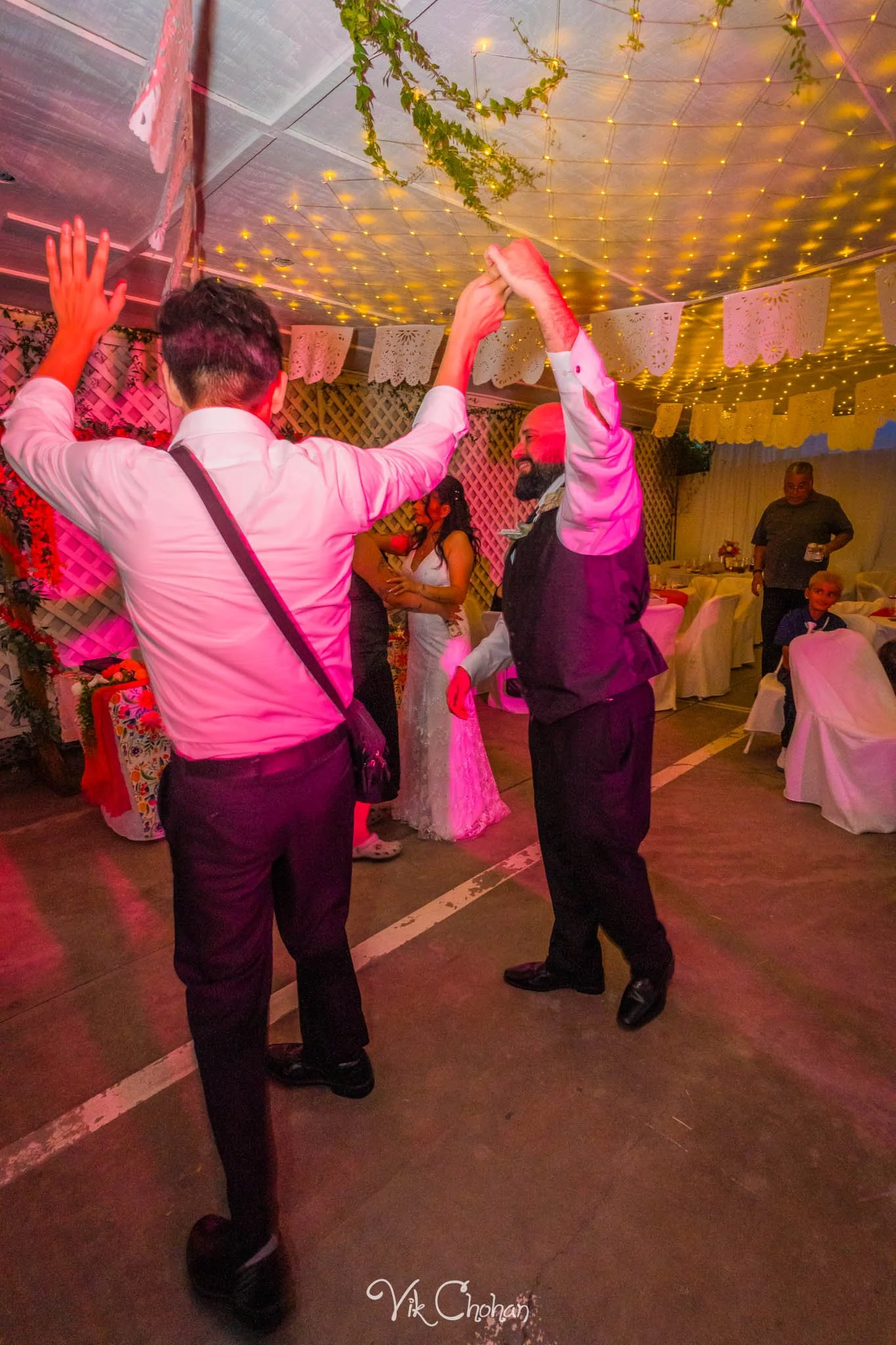 2026-06-20-Raul-and-Antoinette-Las-Vegas-Wedding-Little-Chapel-on-the-Corner-Vik-Chohan-Photography-Social-Media-410.jpg
