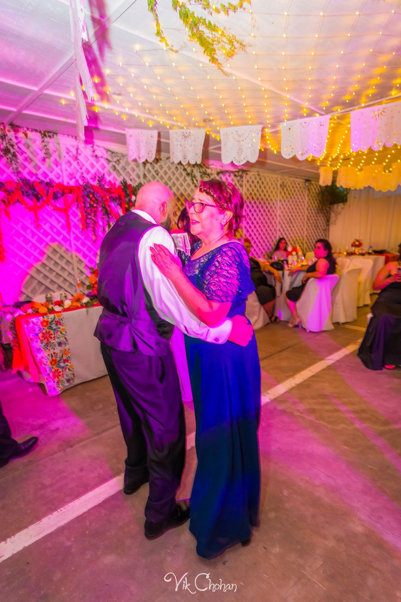 2026-06-20-Raul-and-Antoinette-Las-Vegas-Wedding-Little-Chapel-on-the-Corner-Vik-Chohan-Photography-Social-Media-413.jpg