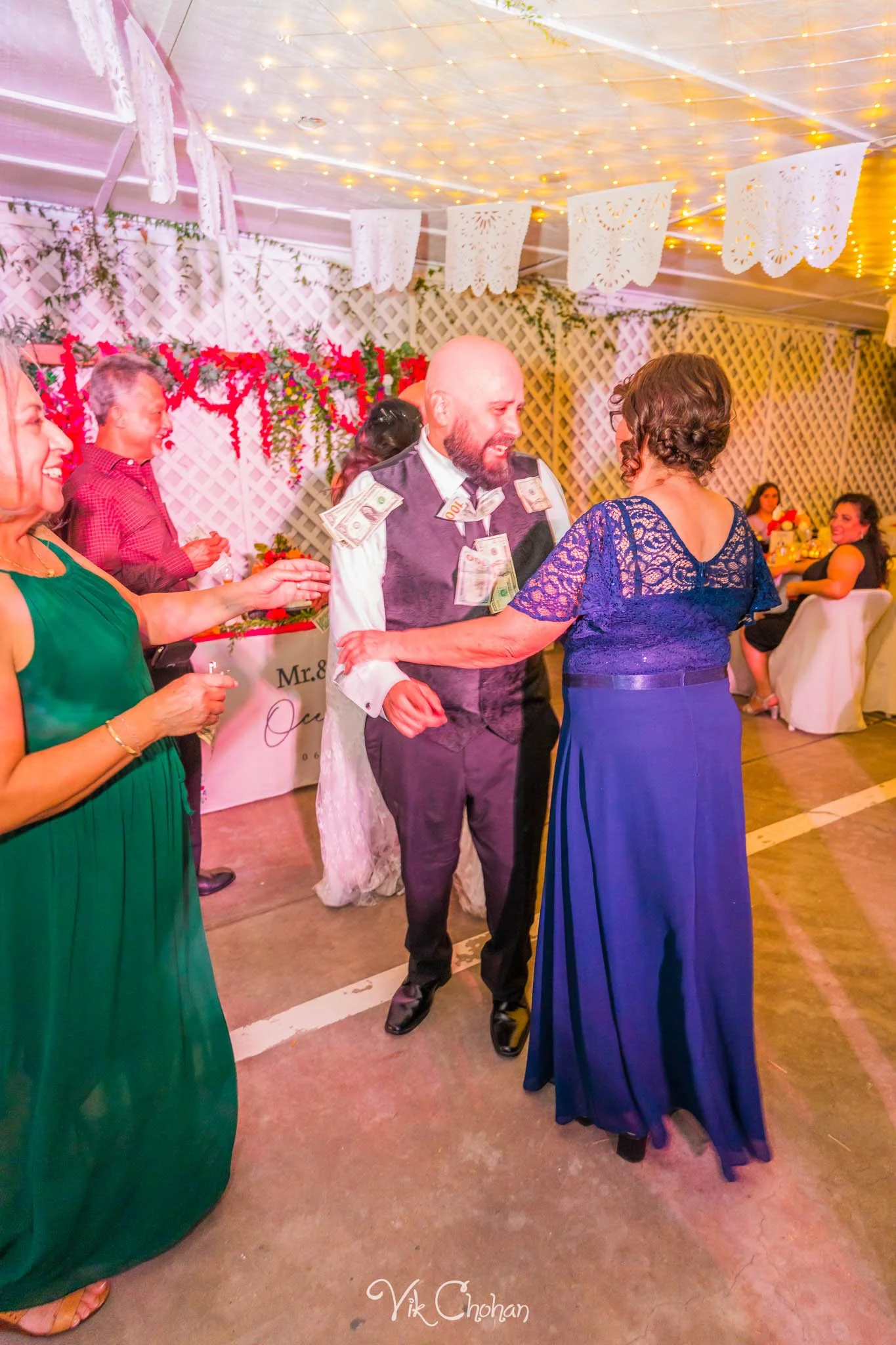 2026-06-20-Raul-and-Antoinette-Las-Vegas-Wedding-Little-Chapel-on-the-Corner-Vik-Chohan-Photography-Social-Media-414.jpg