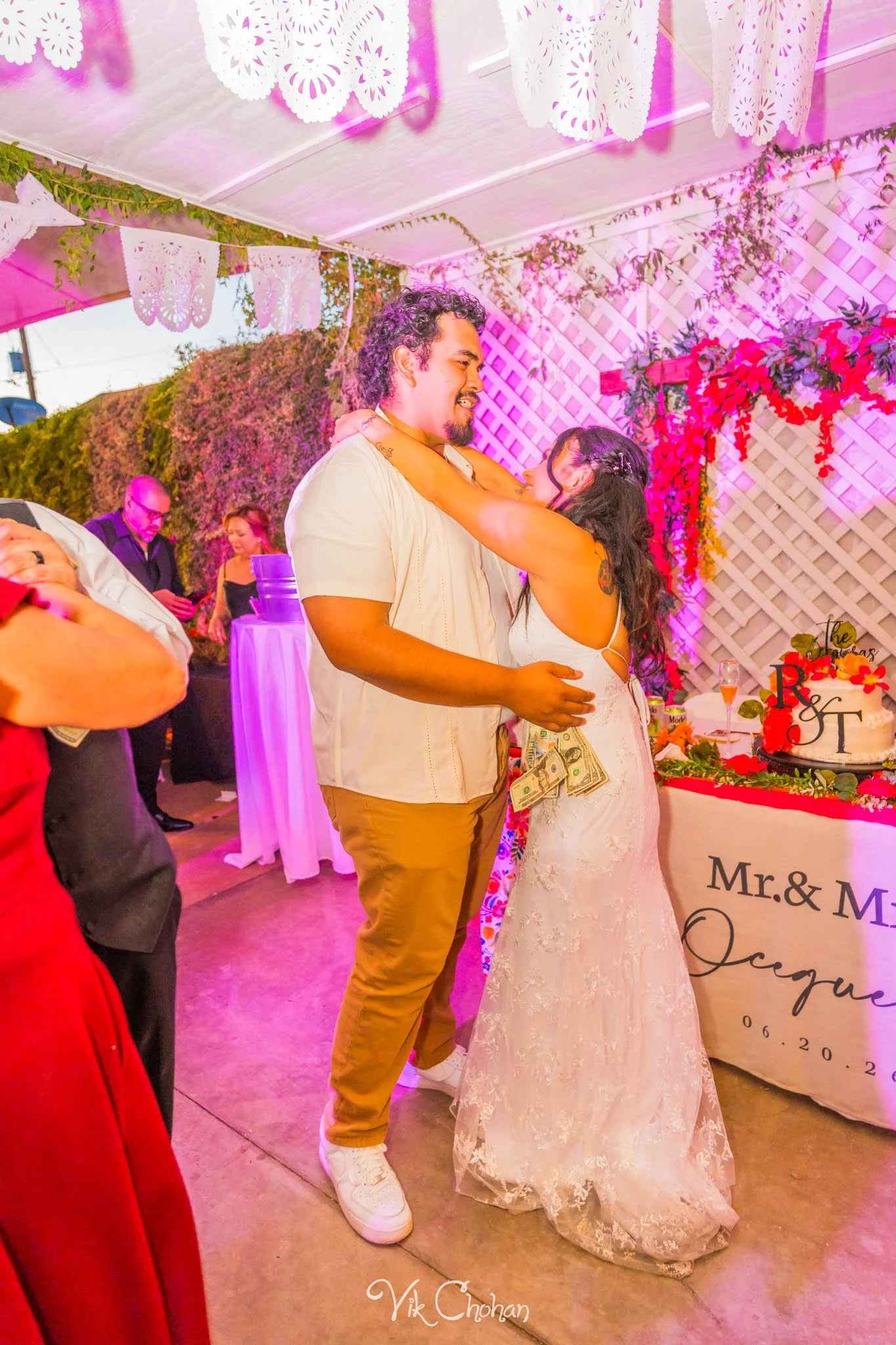 2026-06-20-Raul-and-Antoinette-Las-Vegas-Wedding-Little-Chapel-on-the-Corner-Vik-Chohan-Photography-Social-Media-417.jpg