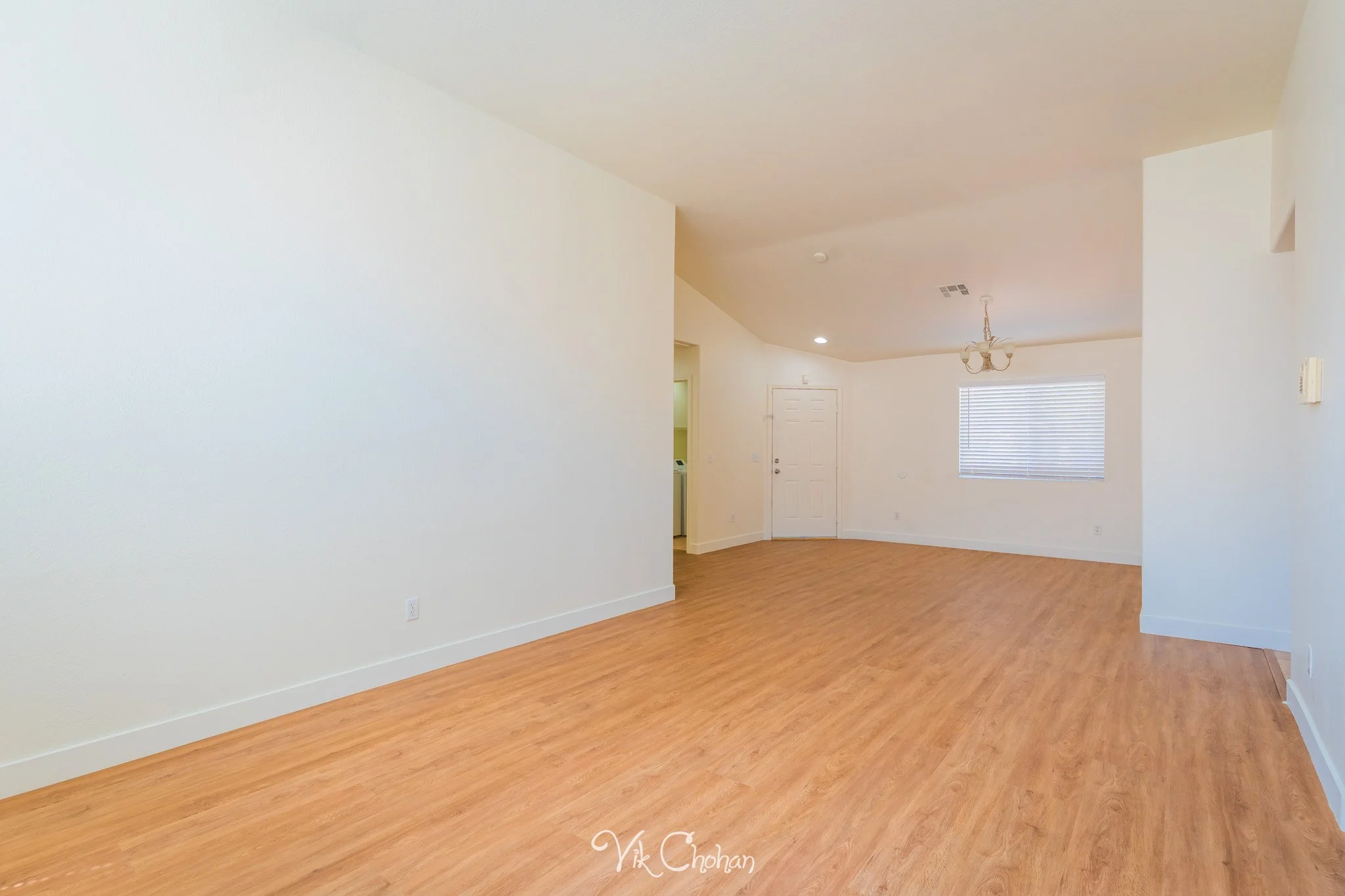 2026-07-27-8924-West-Colorful-Pines-Real-Estate-Photography-Vik-Chohan-Photography-Social-Media-013.jpg