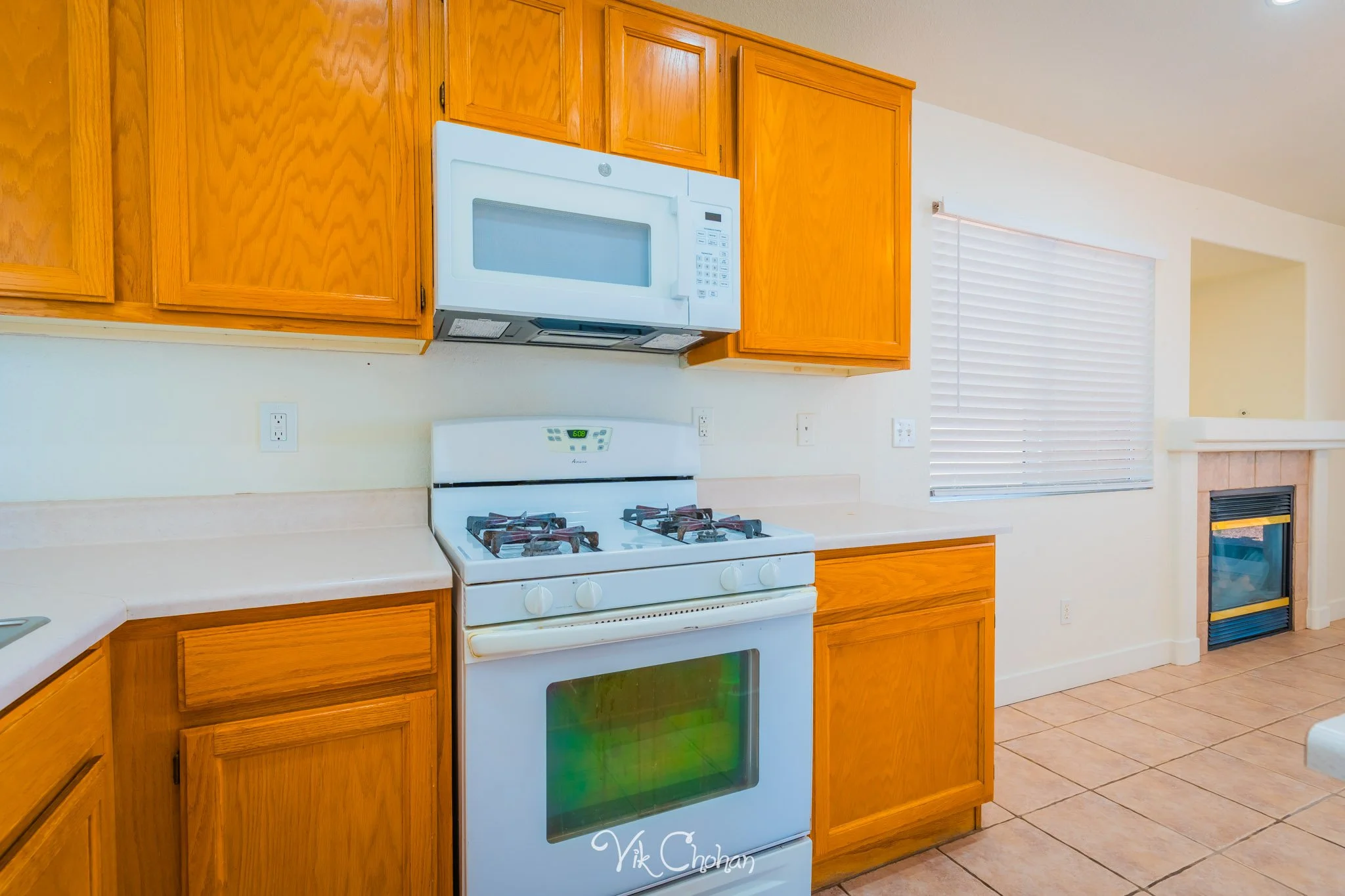 2026-07-27-8924-West-Colorful-Pines-Real-Estate-Photography-Vik-Chohan-Photography-Social-Media-022.jpg