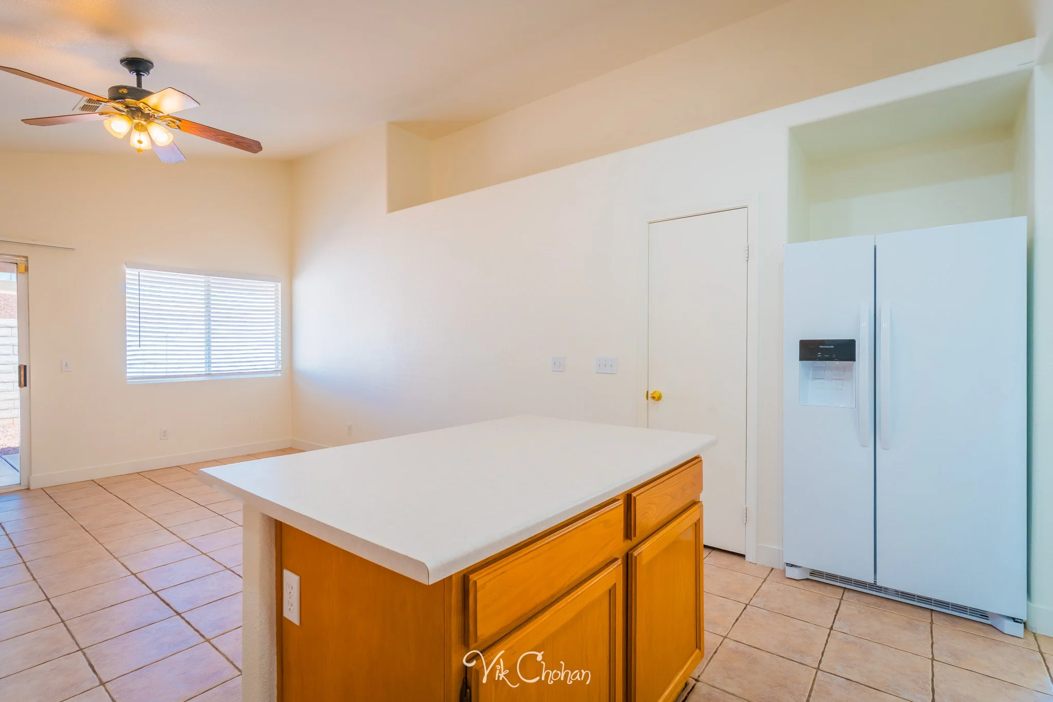 2026-07-27-8924-West-Colorful-Pines-Real-Estate-Photography-Vik-Chohan-Photography-Social-Media-025.jpg