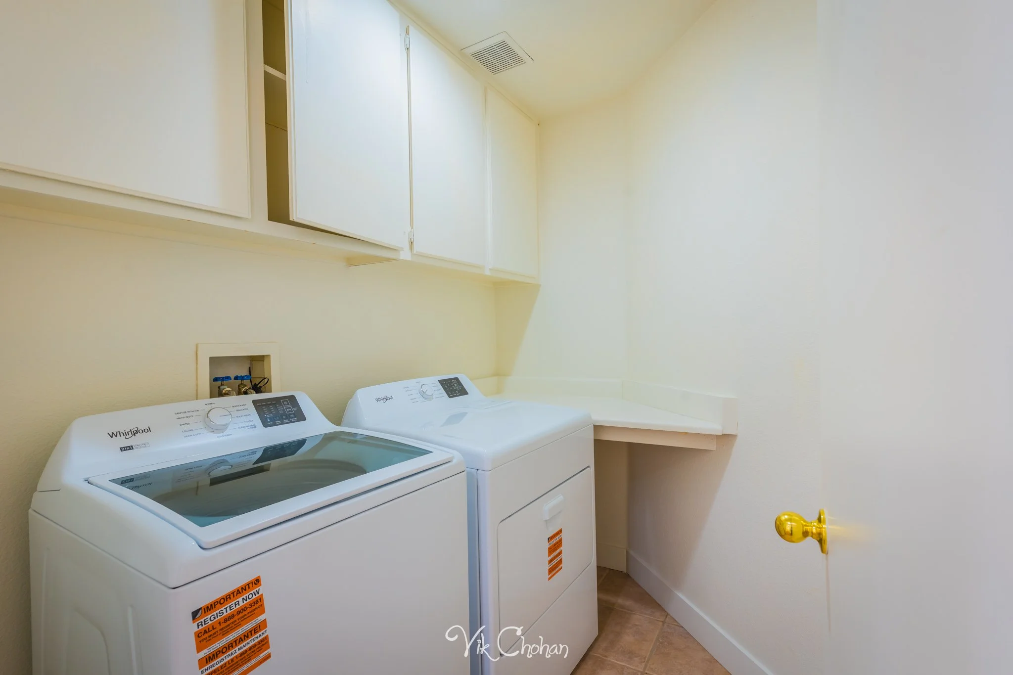 2026-07-27-8924-West-Colorful-Pines-Real-Estate-Photography-Vik-Chohan-Photography-Social-Media-039.jpg