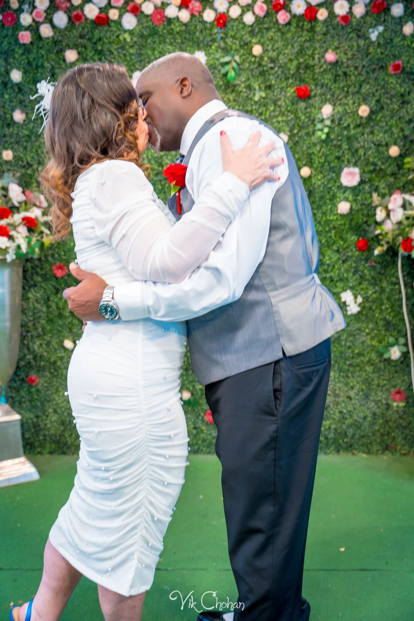 2026-08-10-Albert-and-Melissa-Little-White-Chapel-Fremont-st-Wedding-aug-10th-2026-Vik-Chohan-Photography-Social-Media-023.jpg
