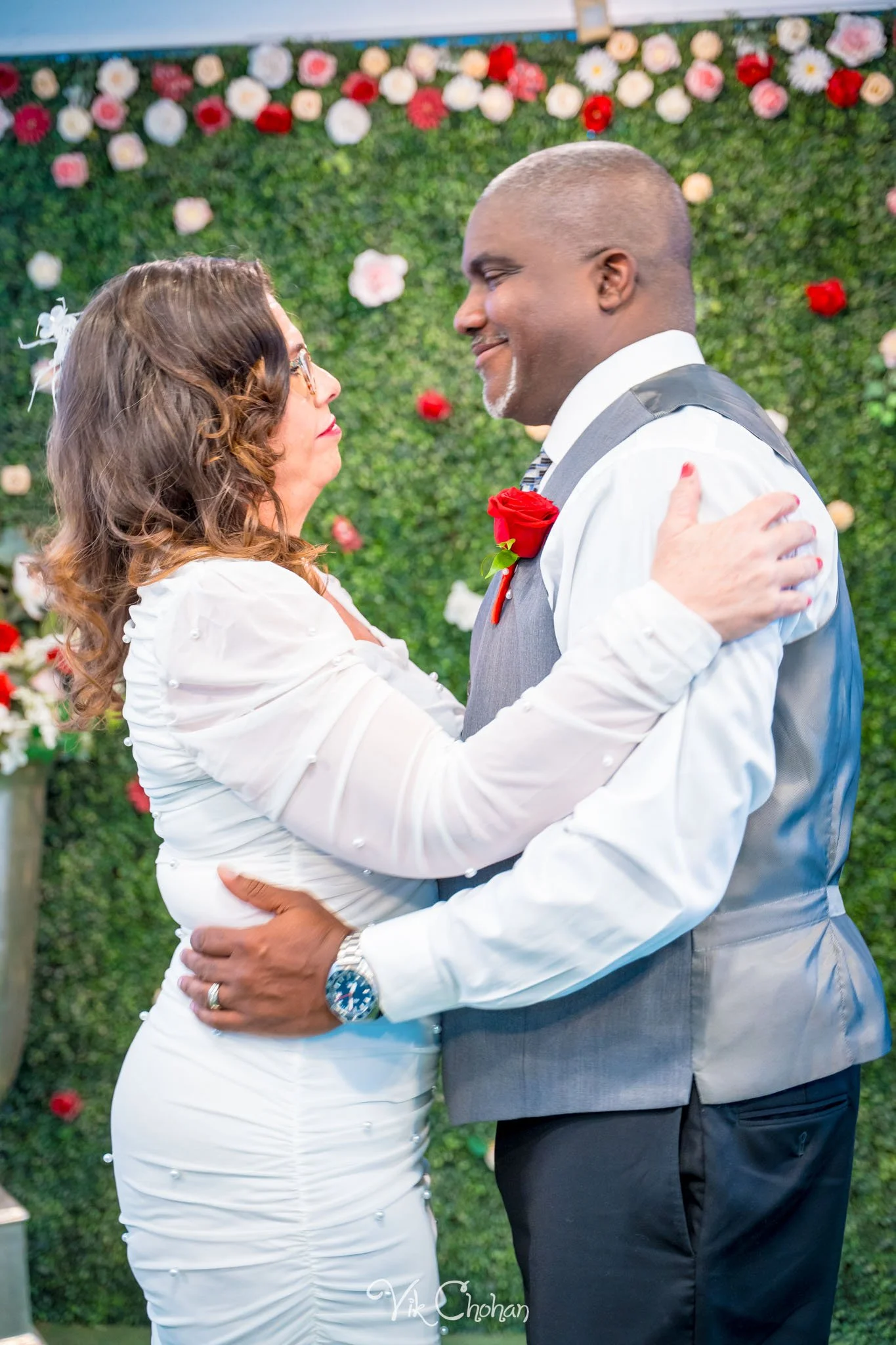 2026-08-10-Albert-and-Melissa-Little-White-Chapel-Fremont-st-Wedding-aug-10th-2026-Vik-Chohan-Photography-Social-Media-026.jpg