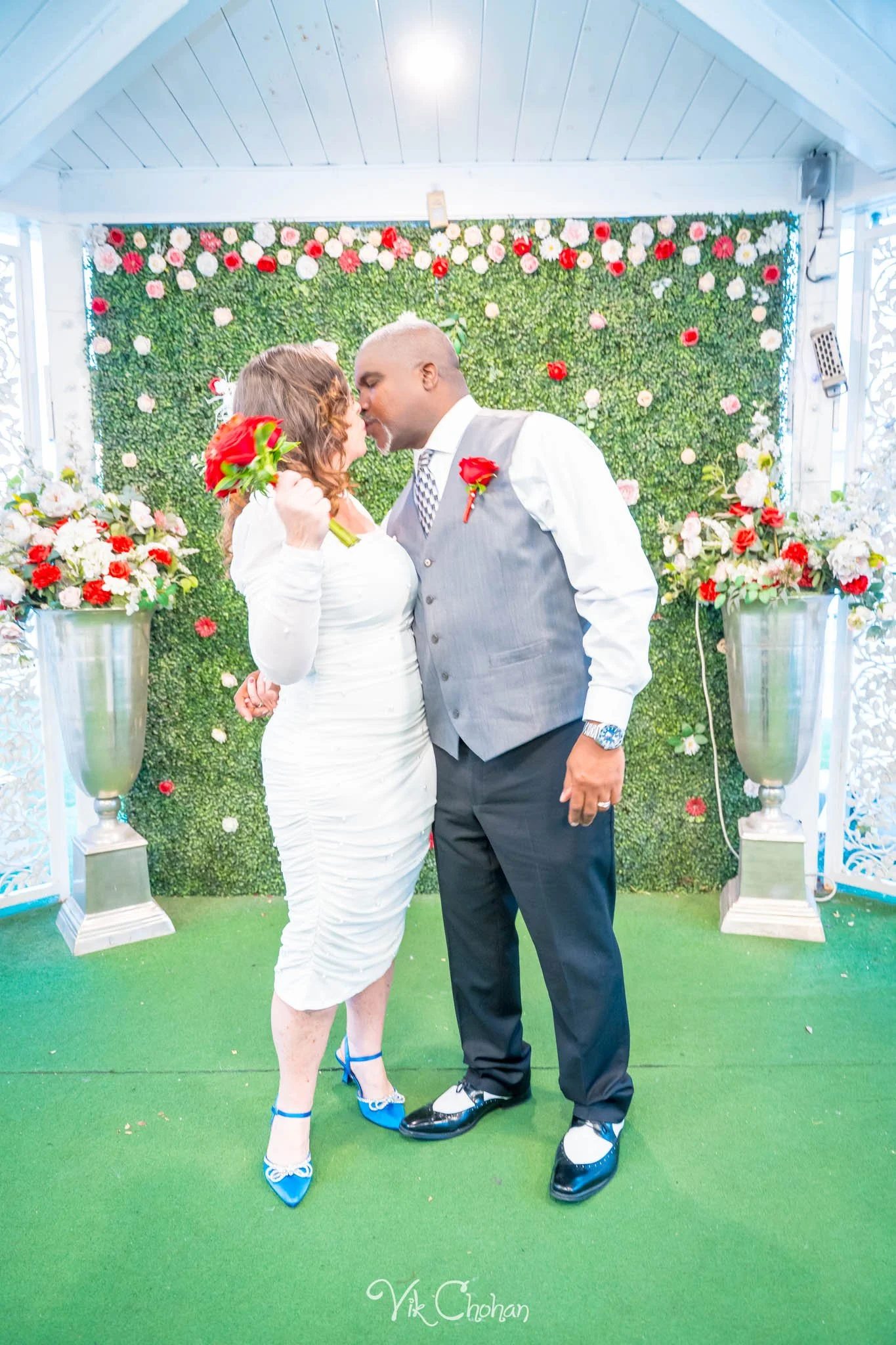 2026-08-10-Albert-and-Melissa-Little-White-Chapel-Fremont-st-Wedding-aug-10th-2026-Vik-Chohan-Photography-Social-Media-033.jpg