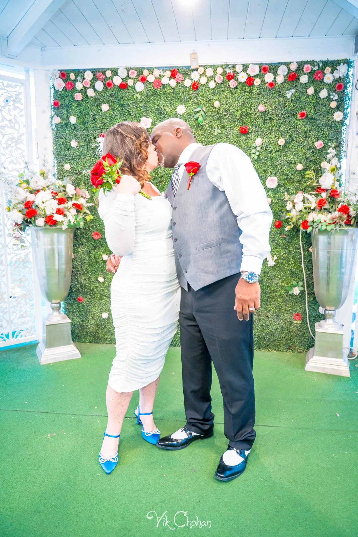 2026-08-10-Albert-and-Melissa-Little-White-Chapel-Fremont-st-Wedding-aug-10th-2026-Vik-Chohan-Photography-Social-Media-034.jpg