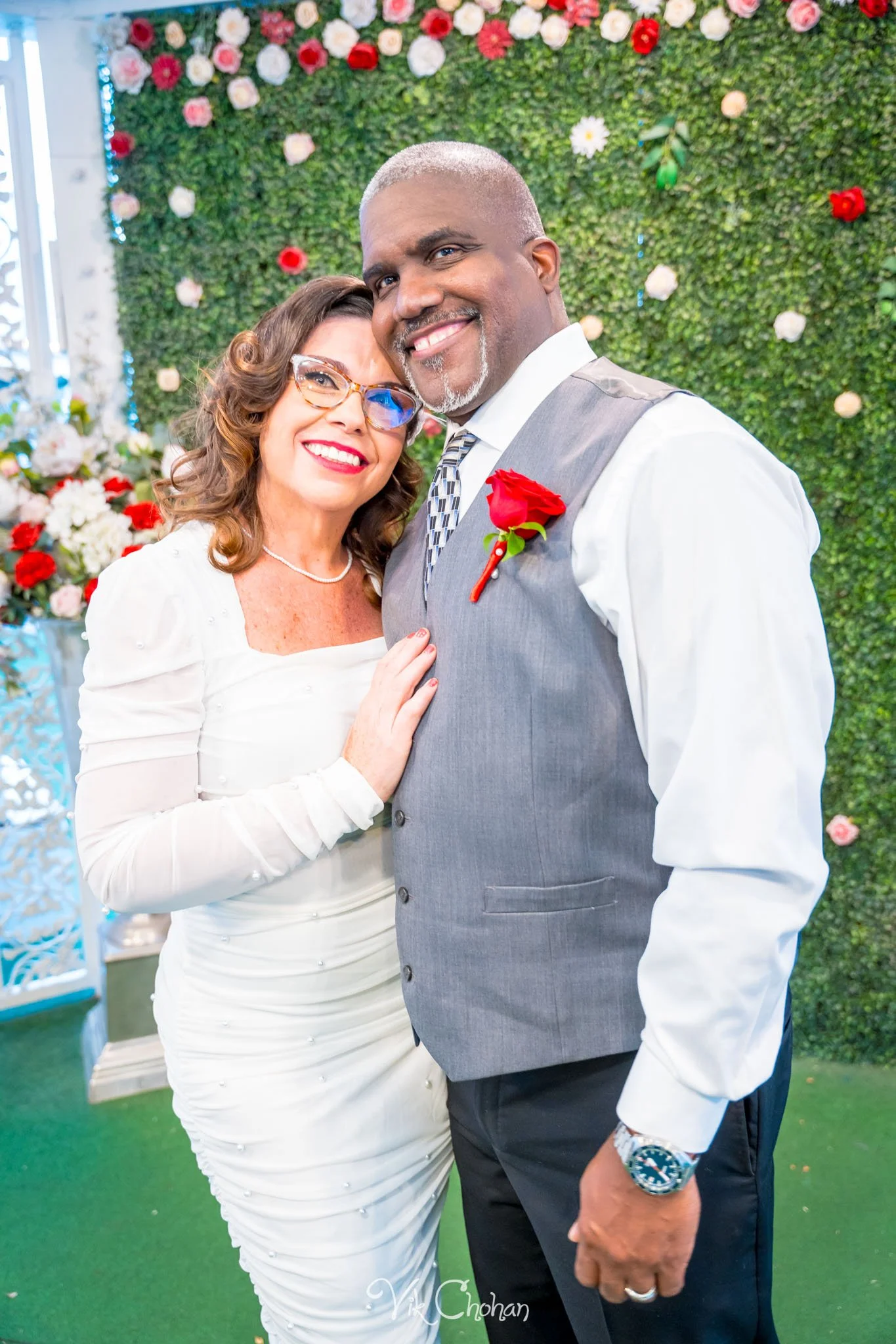 2026-08-10-Albert-and-Melissa-Little-White-Chapel-Fremont-st-Wedding-aug-10th-2026-Vik-Chohan-Photography-Social-Media-042.jpg