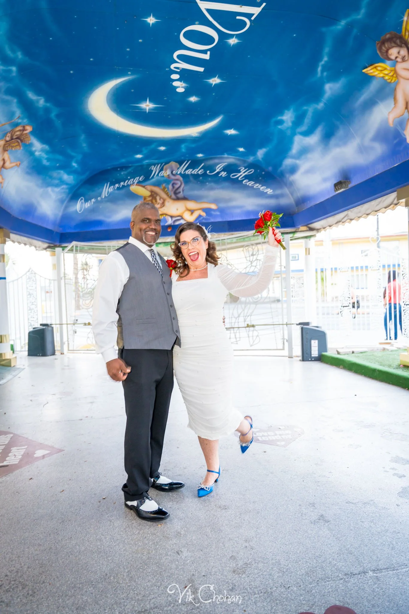 2026-08-10-Albert-and-Melissa-Little-White-Chapel-Fremont-st-Wedding-aug-10th-2026-Vik-Chohan-Photography-Social-Media-046.jpg