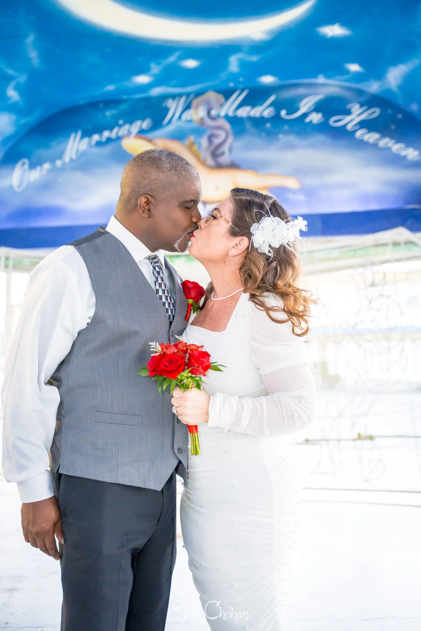2026-08-10-Albert-and-Melissa-Little-White-Chapel-Fremont-st-Wedding-aug-10th-2026-Vik-Chohan-Photography-Social-Media-053.jpg
