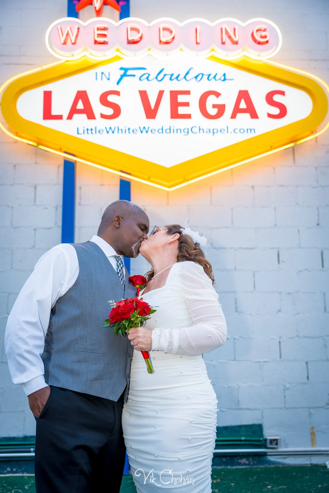 2026-08-10-Albert-and-Melissa-Little-White-Chapel-Fremont-st-Wedding-aug-10th-2026-Vik-Chohan-Photography-Social-Media-064.jpg