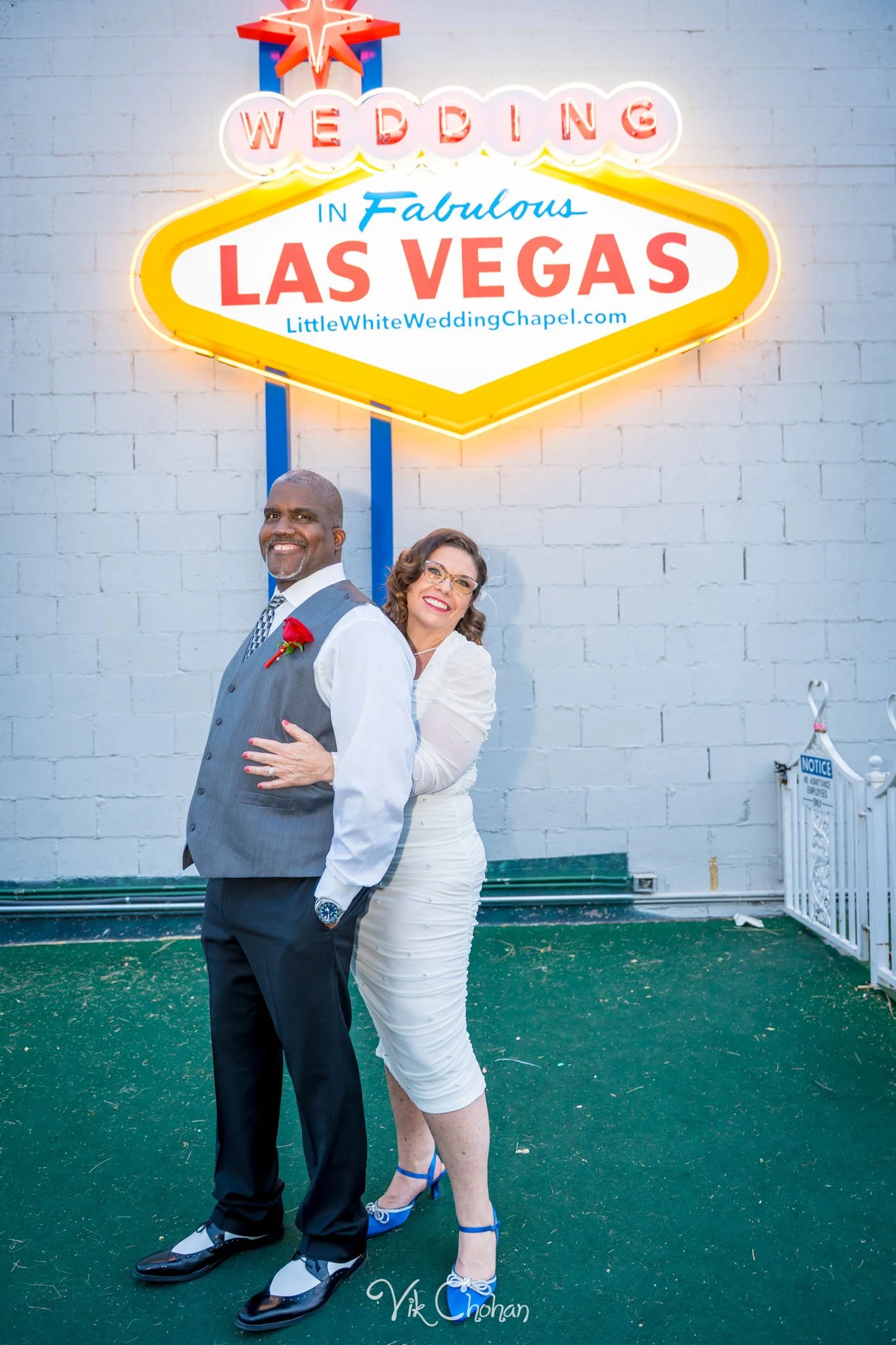 2026-08-10-Albert-and-Melissa-Little-White-Chapel-Fremont-st-Wedding-aug-10th-2026-Vik-Chohan-Photography-Social-Media-068.jpg