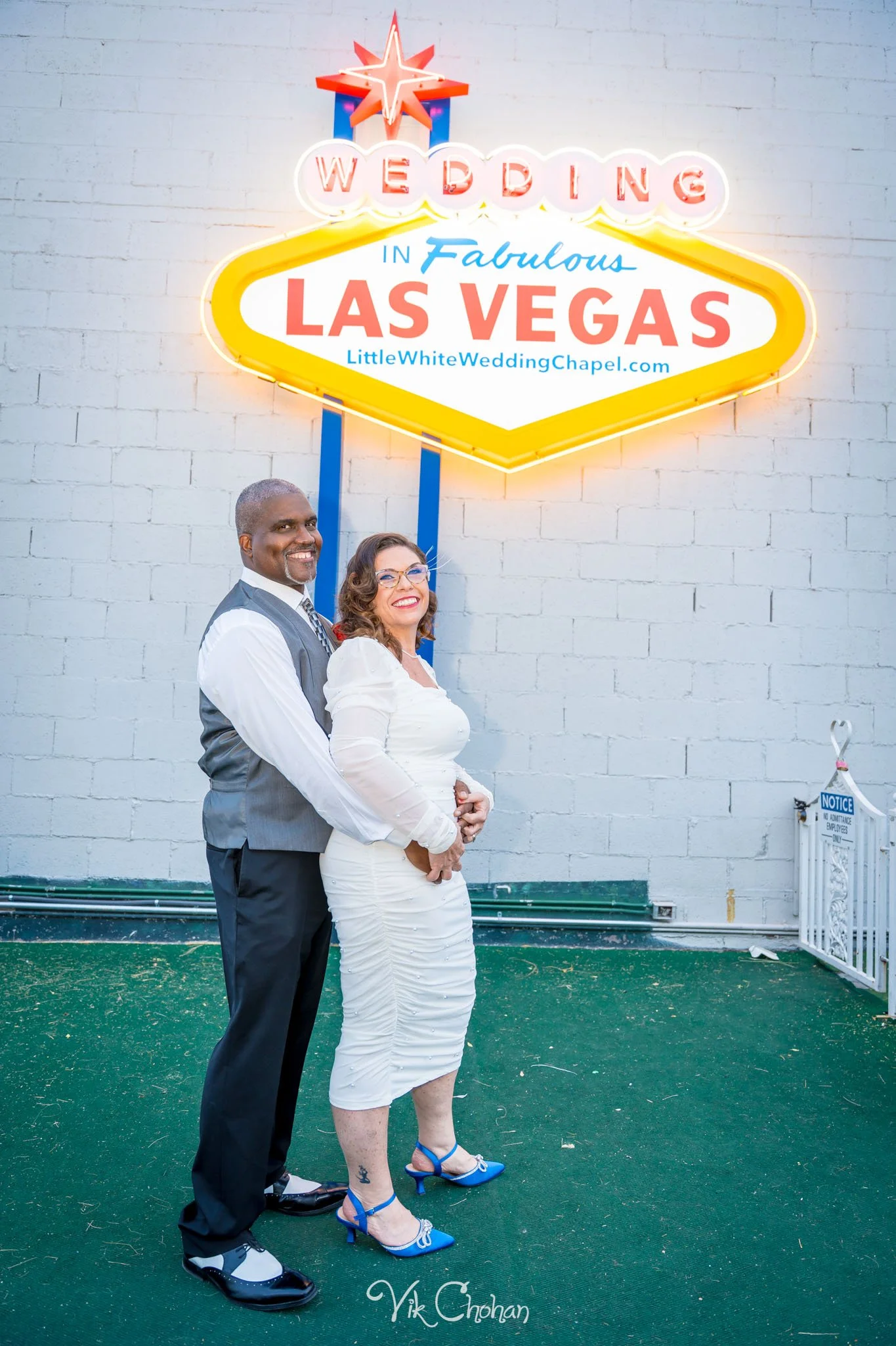 2026-08-10-Albert-and-Melissa-Little-White-Chapel-Fremont-st-Wedding-aug-10th-2026-Vik-Chohan-Photography-Social-Media-071.jpg