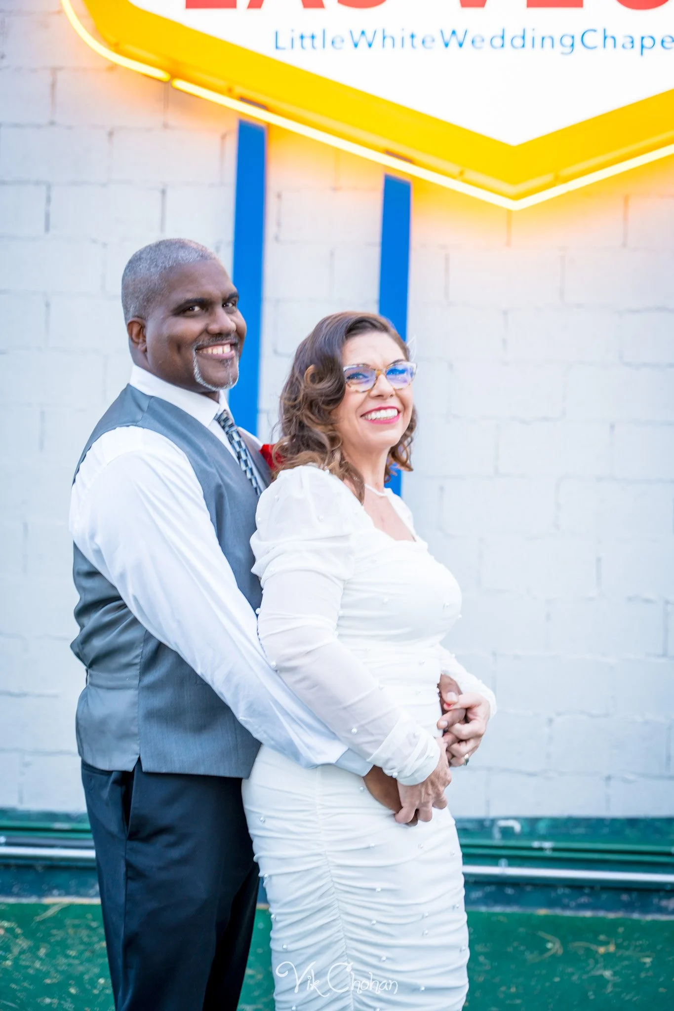 2026-08-10-Albert-and-Melissa-Little-White-Chapel-Fremont-st-Wedding-aug-10th-2026-Vik-Chohan-Photography-Social-Media-072.jpg