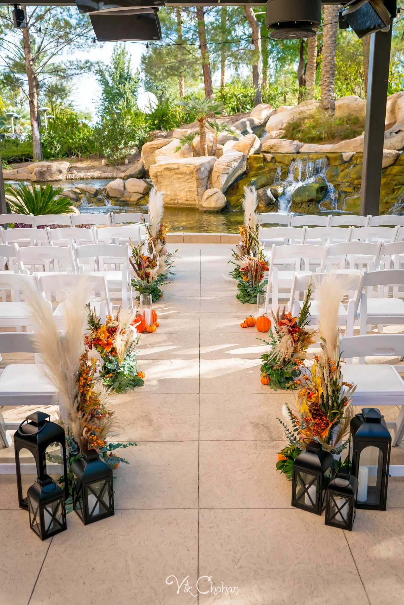 2021-10-23-Jessica-&-Max-JW-Marriott-Las-Vegas-Wedding-Photography-Vik-Chohan-Photography-Social-Media-002.jpg