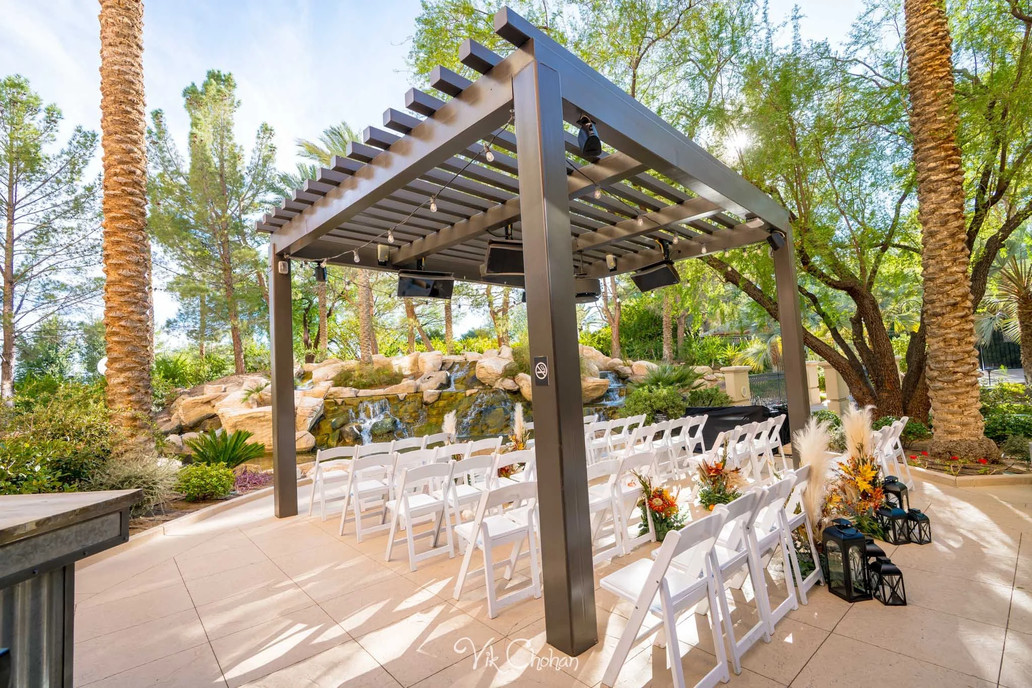 2021-10-23-Jessica-&-Max-JW-Marriott-Las-Vegas-Wedding-Photography-Vik-Chohan-Photography-Social-Media-012.jpg
