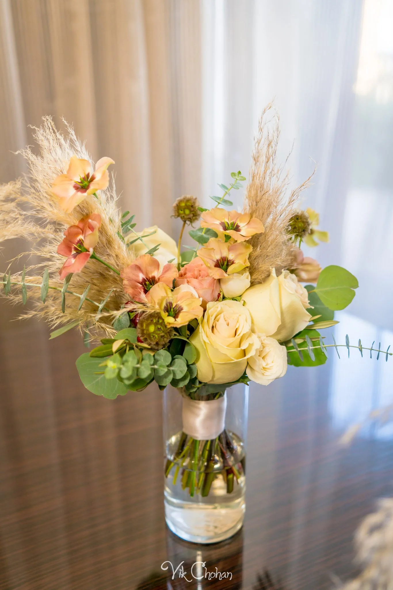 2021-10-23-Jessica-&-Max-JW-Marriott-Las-Vegas-Wedding-Photography-Vik-Chohan-Photography-Social-Media-043.jpg