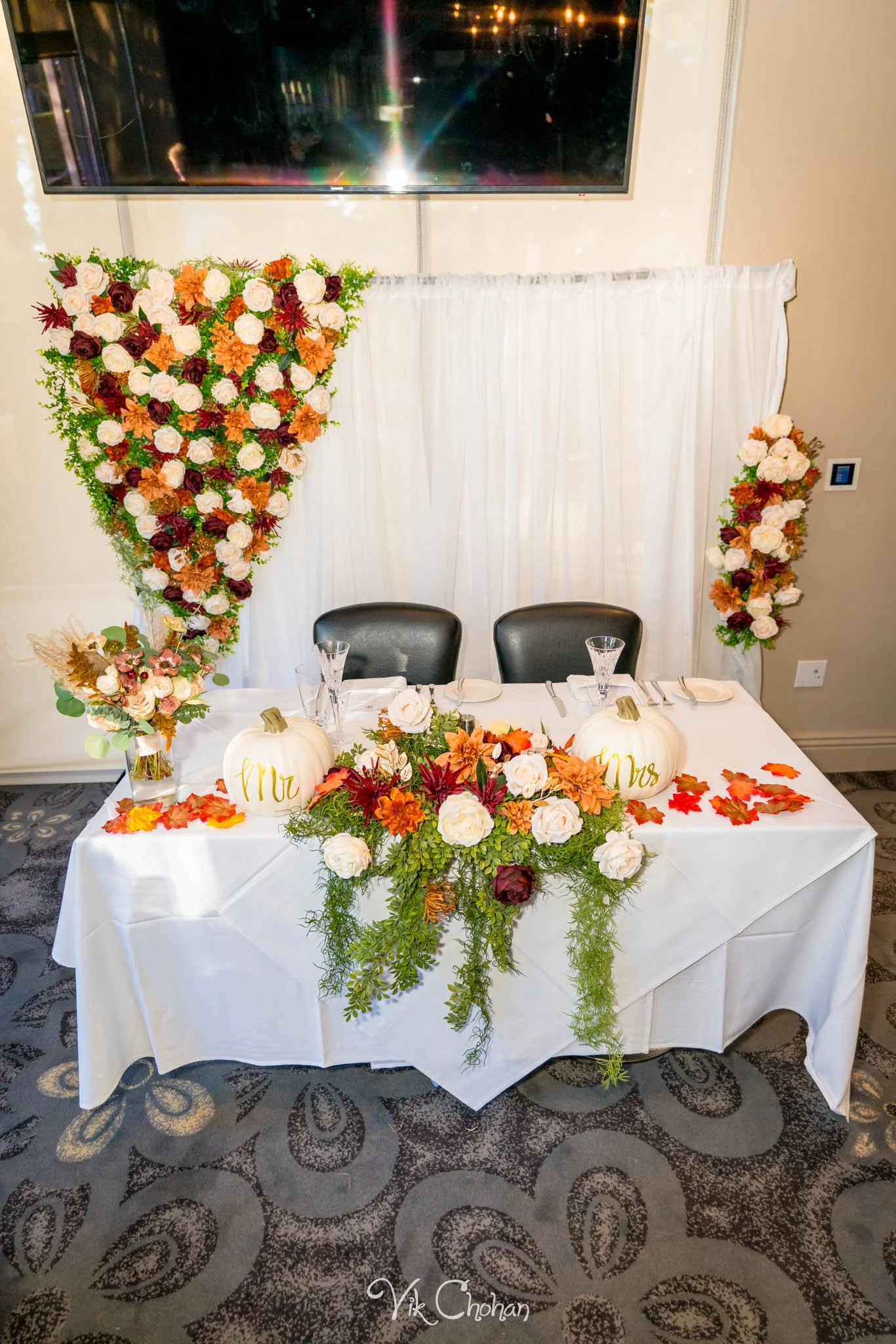 2021-10-23-Jessica-&-Max-JW-Marriott-Las-Vegas-Wedding-Photography-Vik-Chohan-Photography-Social-Media-089.jpg