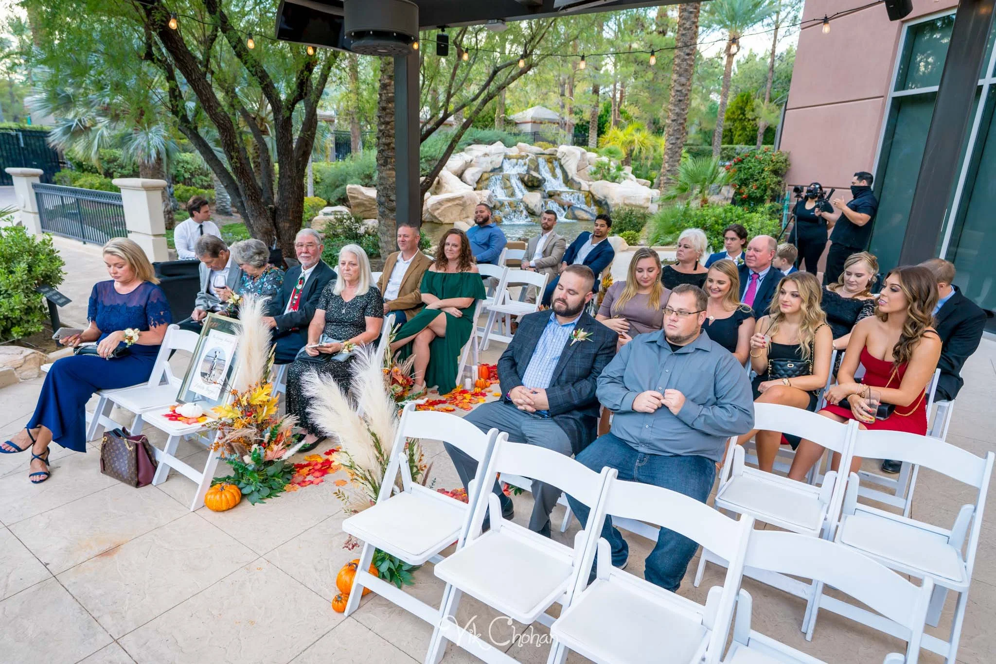 2021-10-23-Jessica-&-Max-JW-Marriott-Las-Vegas-Wedding-Photography-Vik-Chohan-Photography-Social-Media-119.jpg