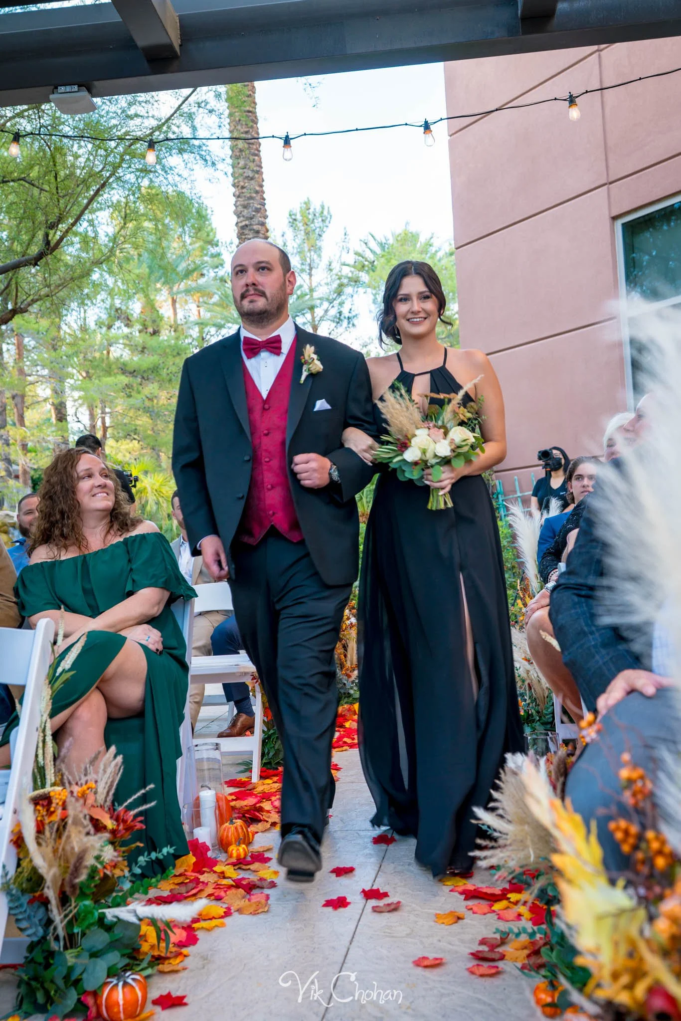 2021-10-23-Jessica-&-Max-JW-Marriott-Las-Vegas-Wedding-Photography-Vik-Chohan-Photography-Social-Media-130.jpg