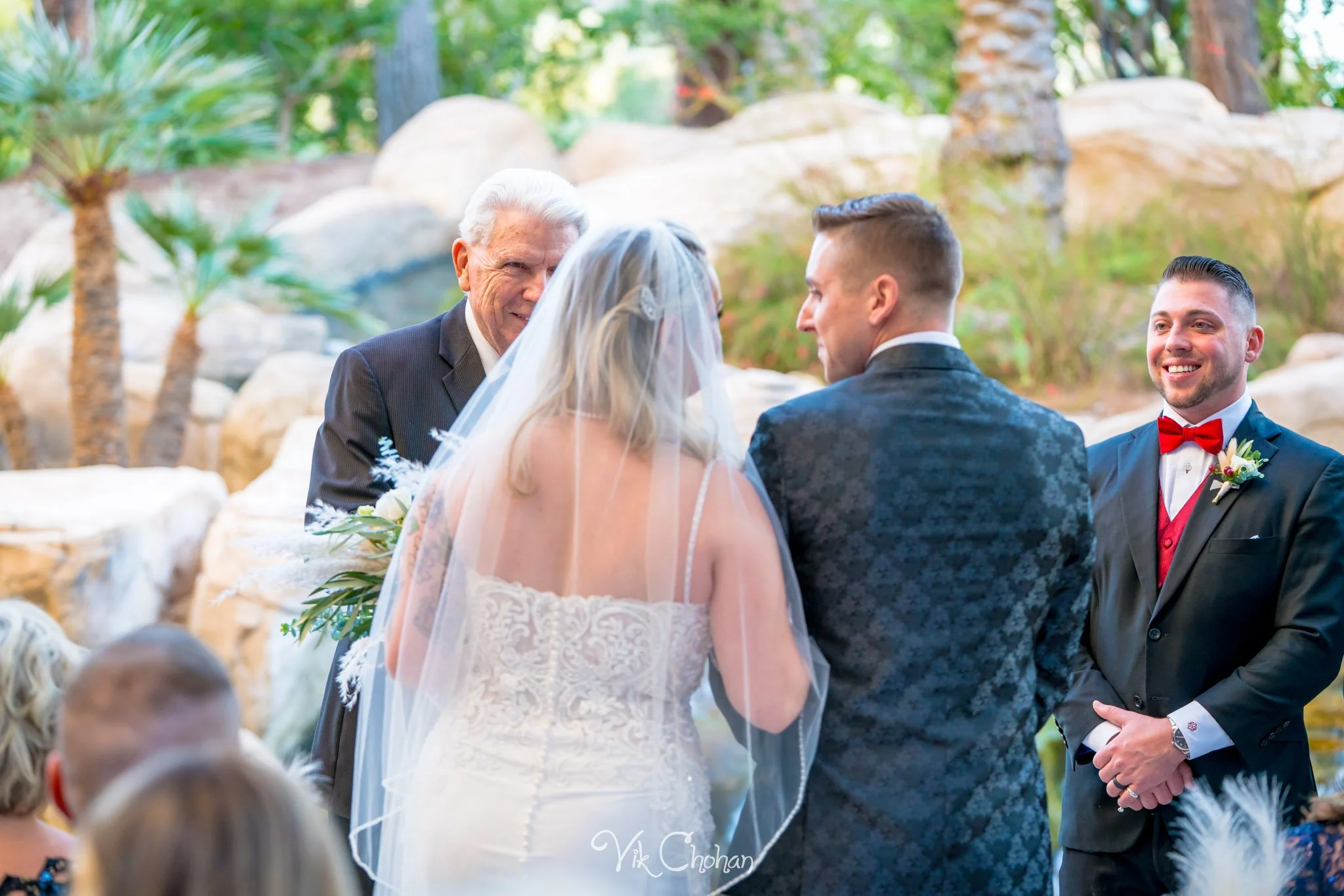 2021-10-23-Jessica-&-Max-JW-Marriott-Las-Vegas-Wedding-Photography-Vik-Chohan-Photography-Social-Media-151.jpg