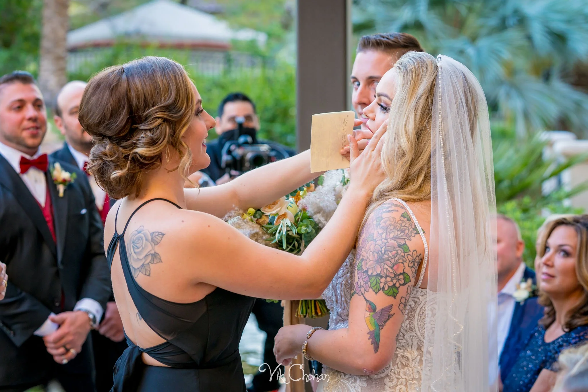 2021-10-23-Jessica-&-Max-JW-Marriott-Las-Vegas-Wedding-Photography-Vik-Chohan-Photography-Social-Media-154.jpg