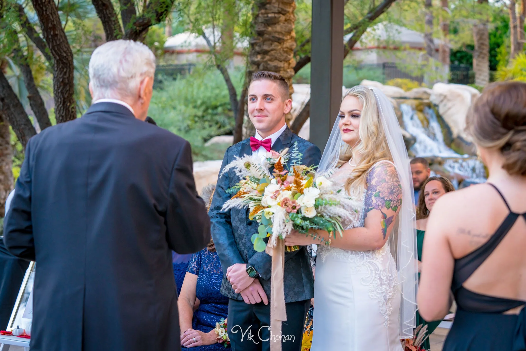 2021-10-23-Jessica-&-Max-JW-Marriott-Las-Vegas-Wedding-Photography-Vik-Chohan-Photography-Social-Media-156.jpg