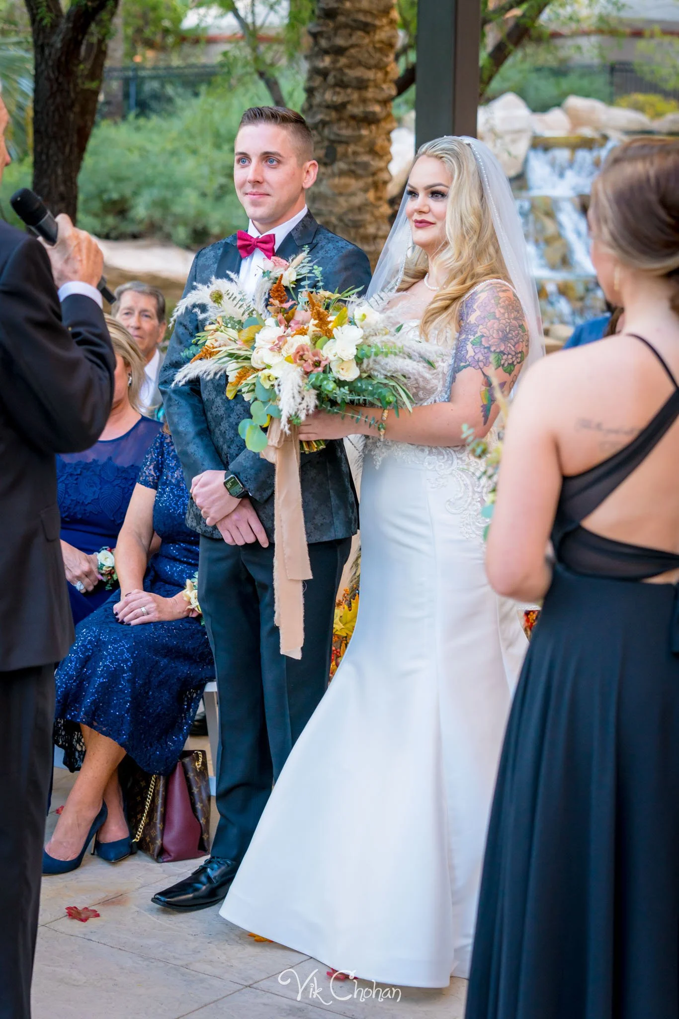 2021-10-23-Jessica-&-Max-JW-Marriott-Las-Vegas-Wedding-Photography-Vik-Chohan-Photography-Social-Media-158.jpg