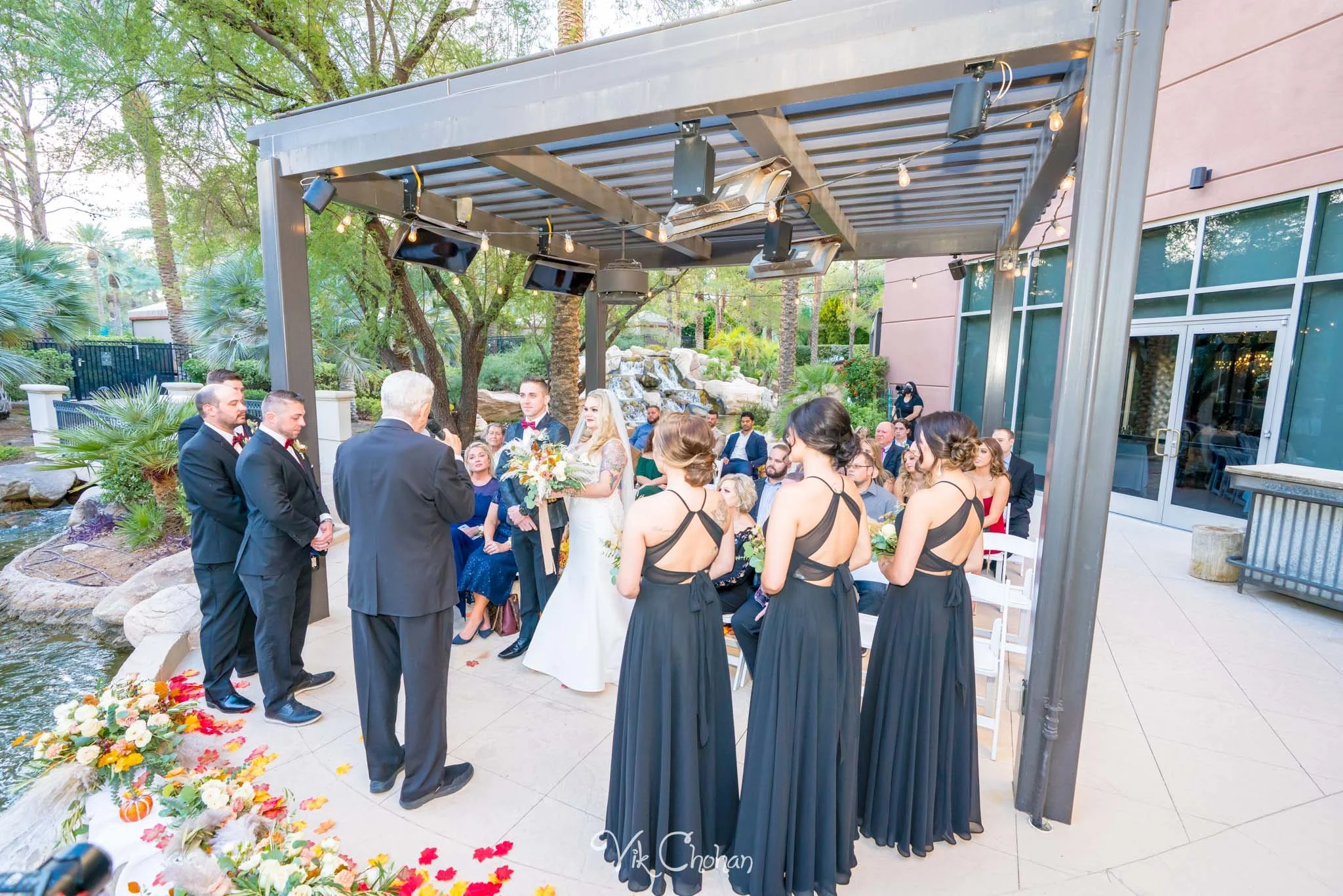 2021-10-23-Jessica-&-Max-JW-Marriott-Las-Vegas-Wedding-Photography-Vik-Chohan-Photography-Social-Media-163.jpg