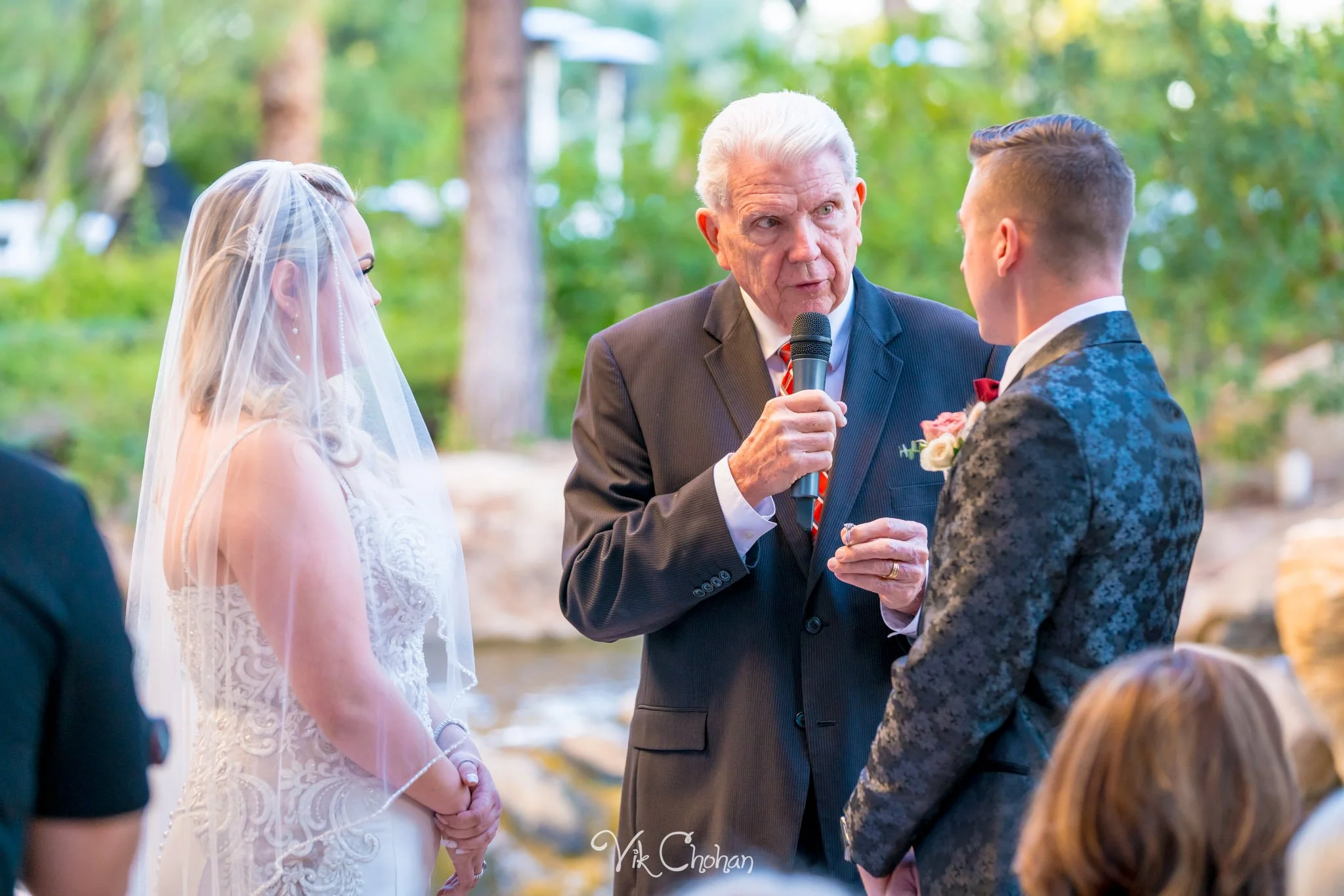 2021-10-23-Jessica-&-Max-JW-Marriott-Las-Vegas-Wedding-Photography-Vik-Chohan-Photography-Social-Media-191.jpg