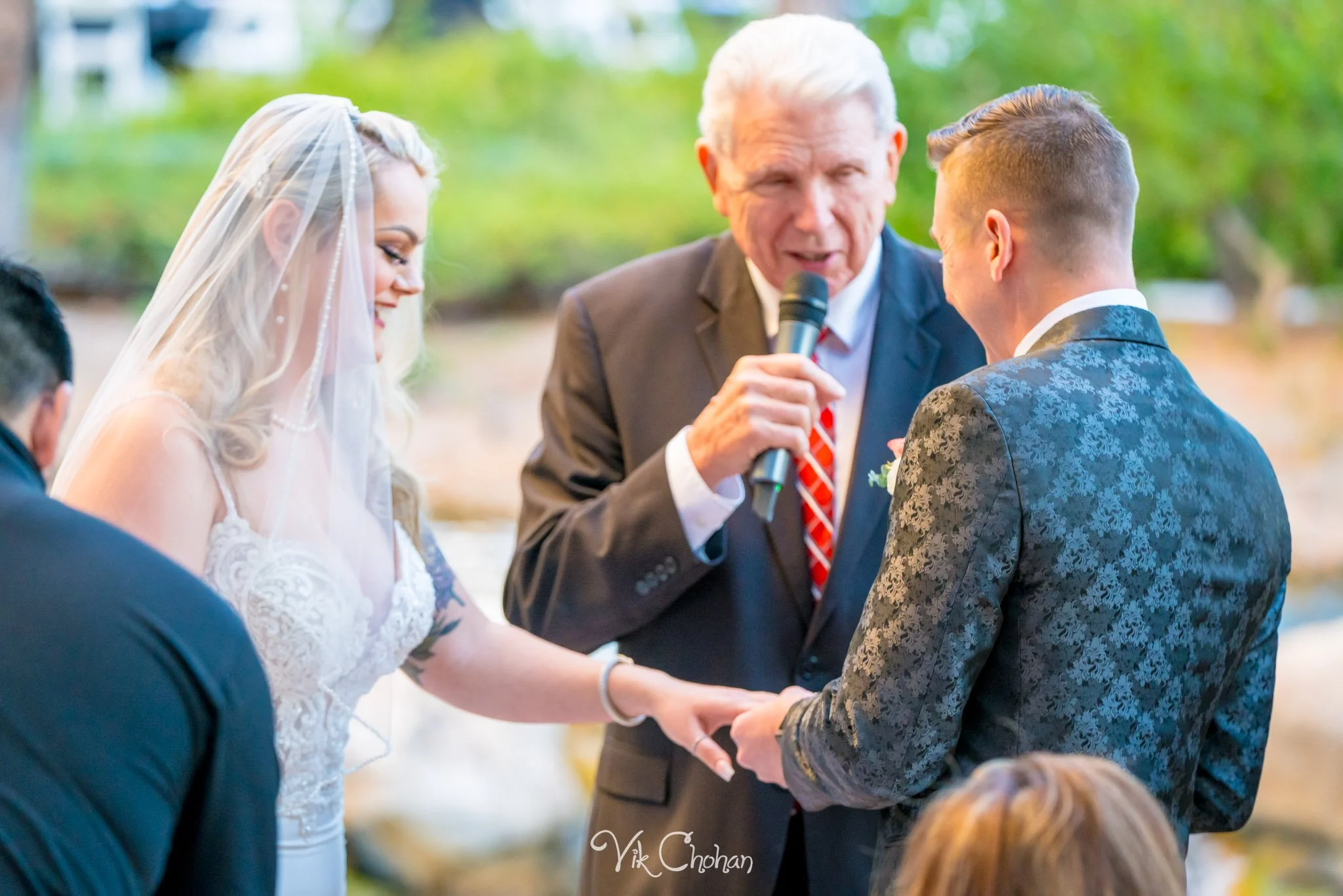 2021-10-23-Jessica-&-Max-JW-Marriott-Las-Vegas-Wedding-Photography-Vik-Chohan-Photography-Social-Media-192.jpg
