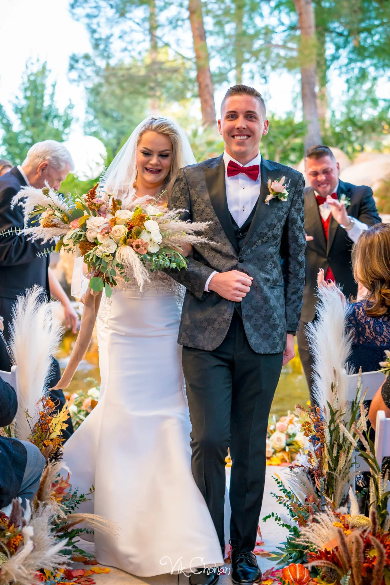 2021-10-23-Jessica-&-Max-JW-Marriott-Las-Vegas-Wedding-Photography-Vik-Chohan-Photography-Social-Media-208.jpg