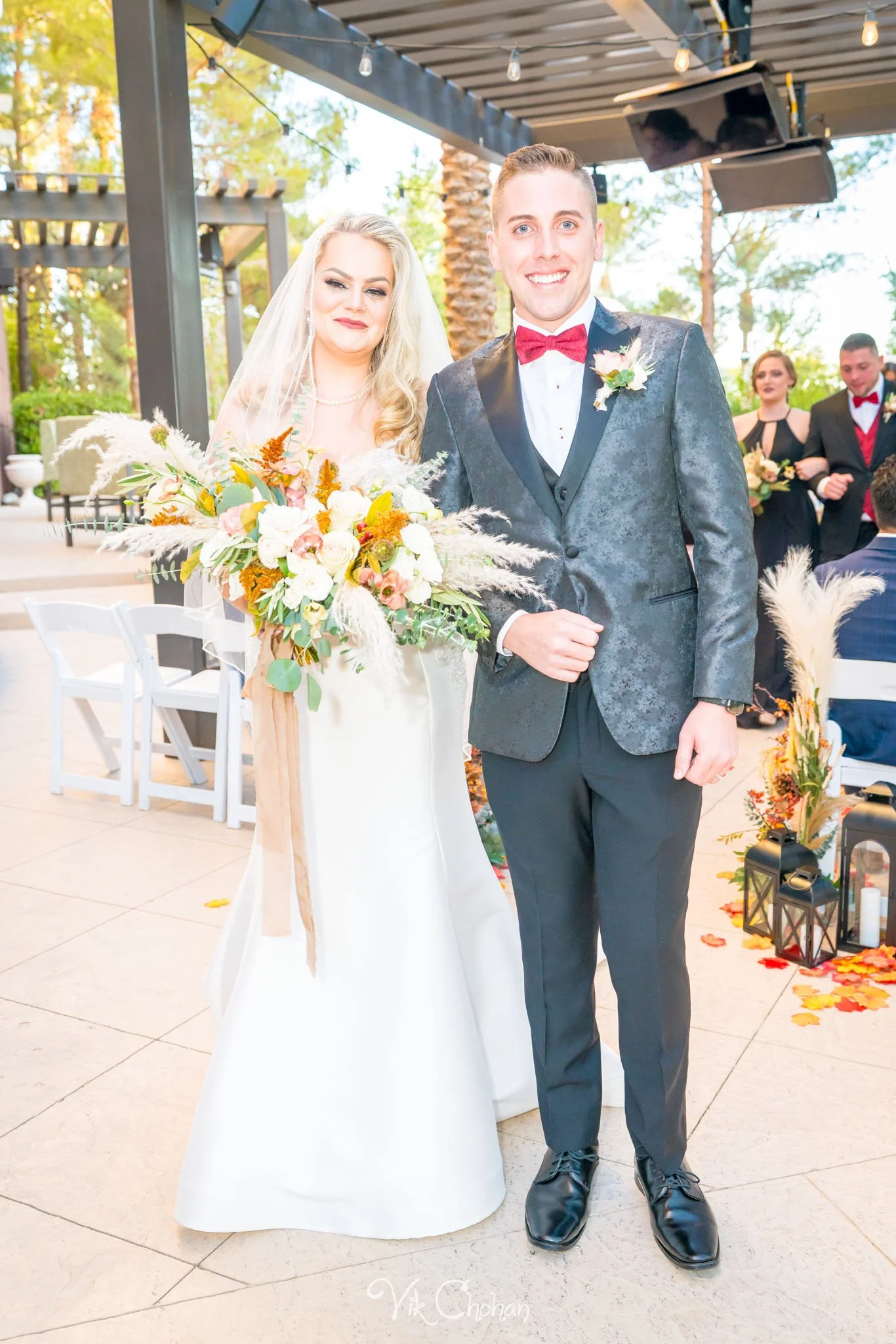 2021-10-23-Jessica-&-Max-JW-Marriott-Las-Vegas-Wedding-Photography-Vik-Chohan-Photography-Social-Media-210.jpg